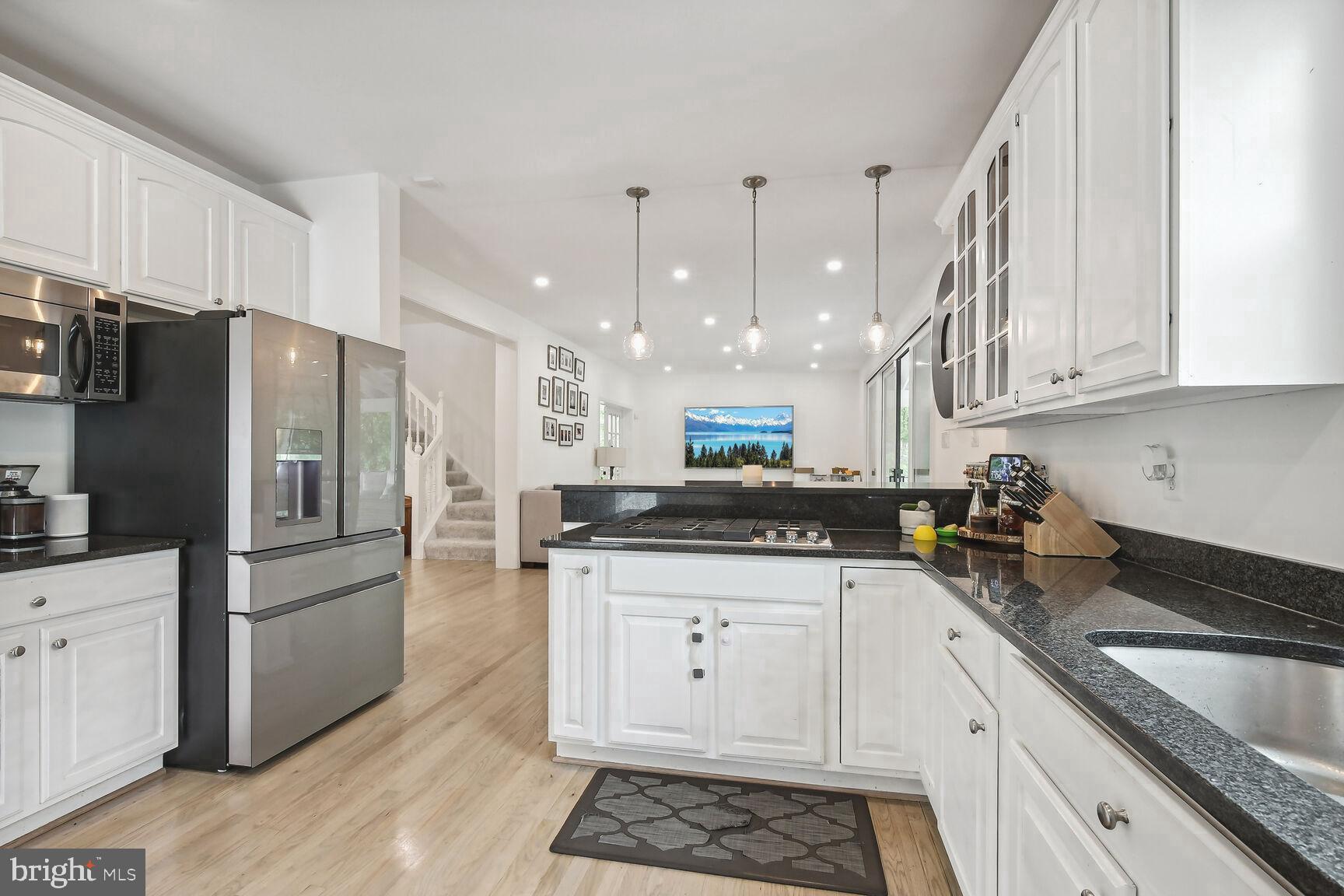 LOCKMEADE - Residential Lease