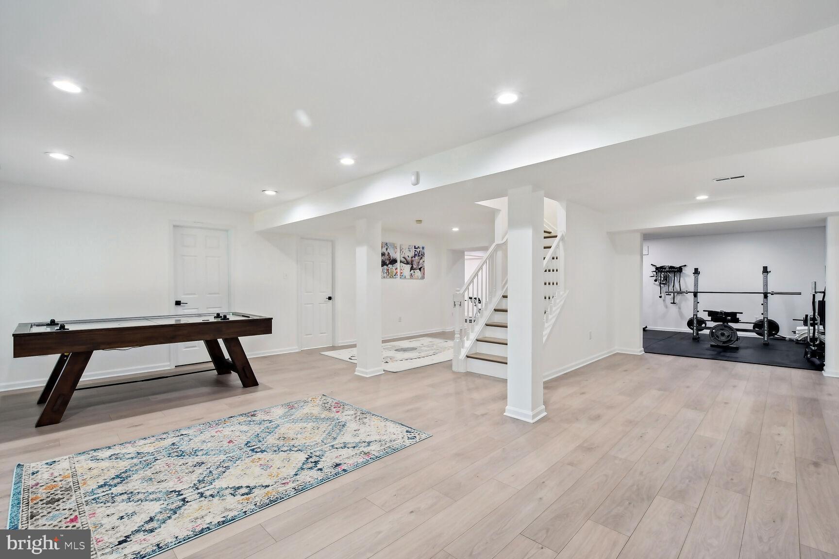 LOCKMEADE - Residential Lease