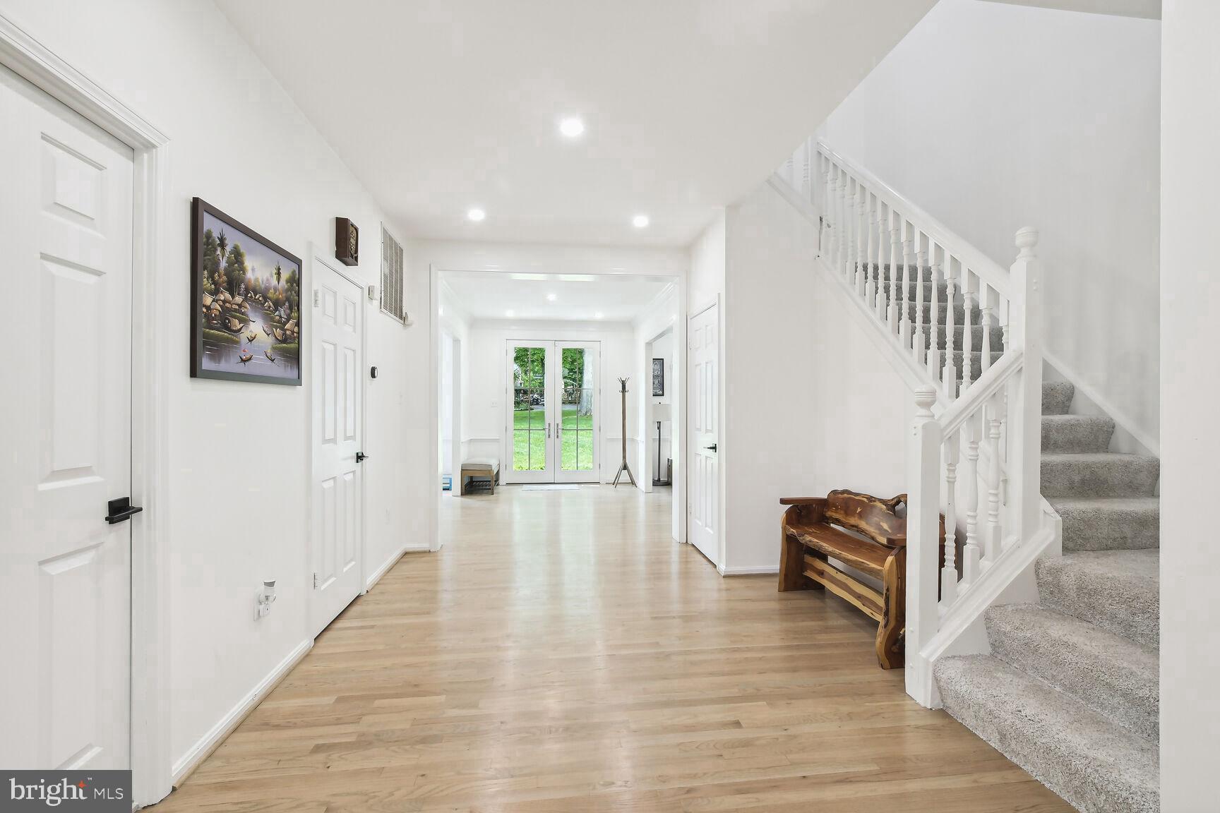 LOCKMEADE - Residential Lease