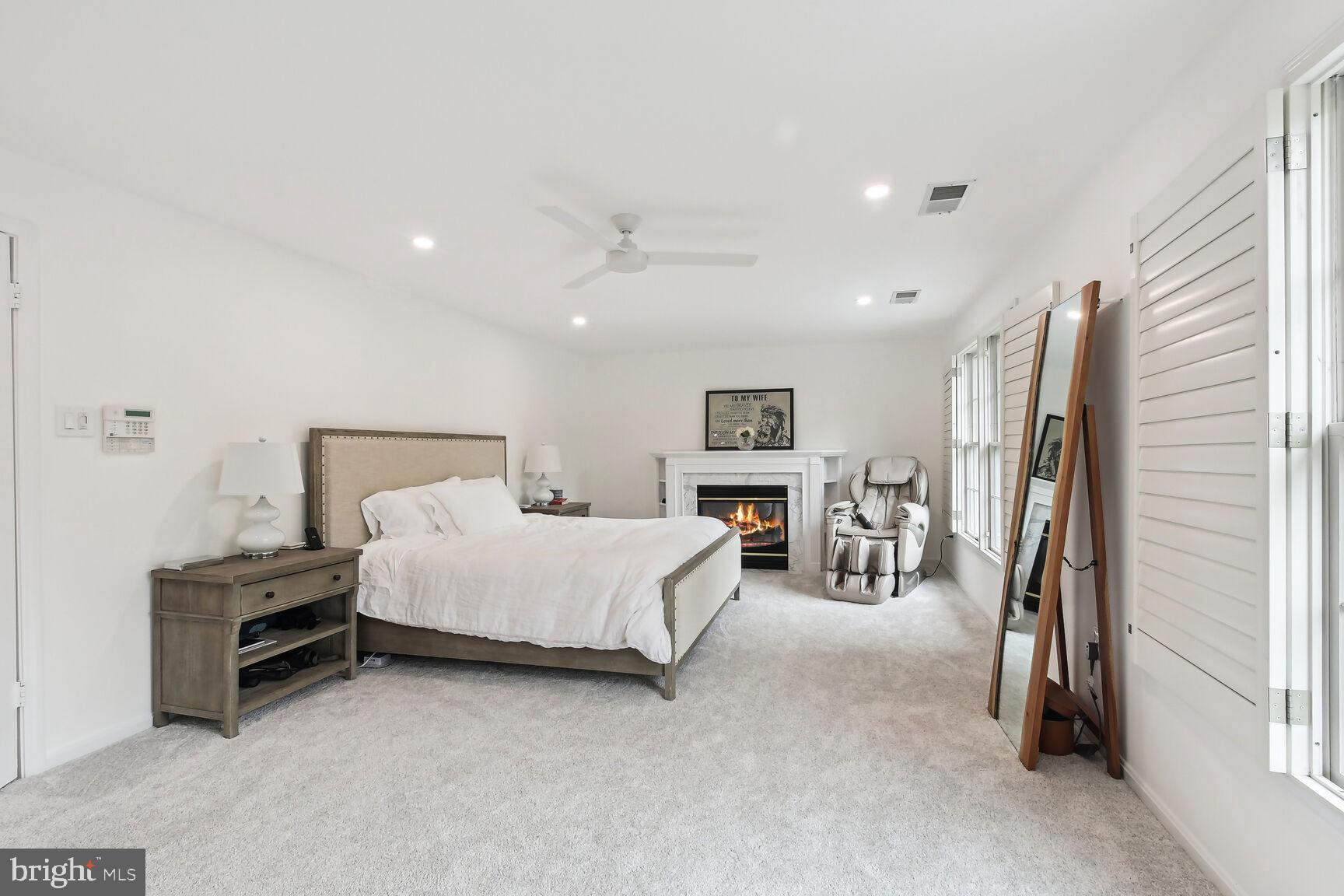 LOCKMEADE - Residential Lease