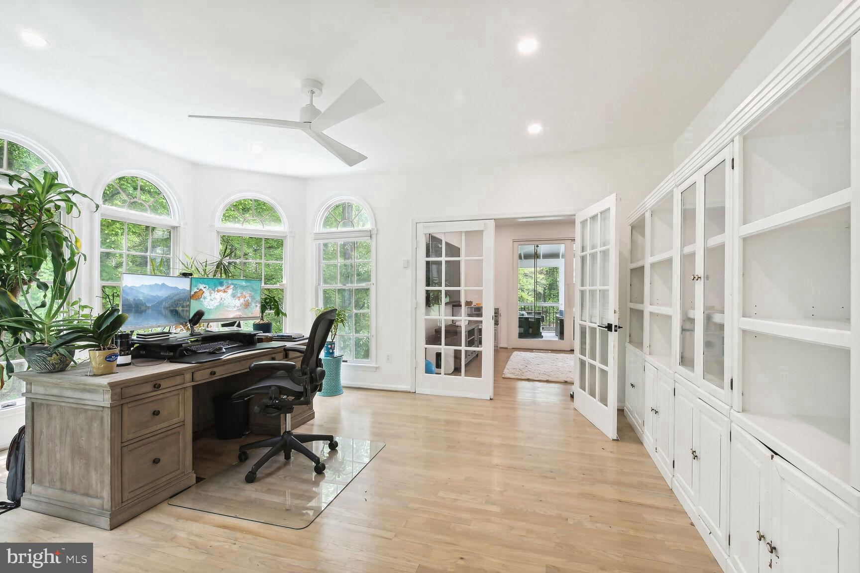 LOCKMEADE - Residential Lease