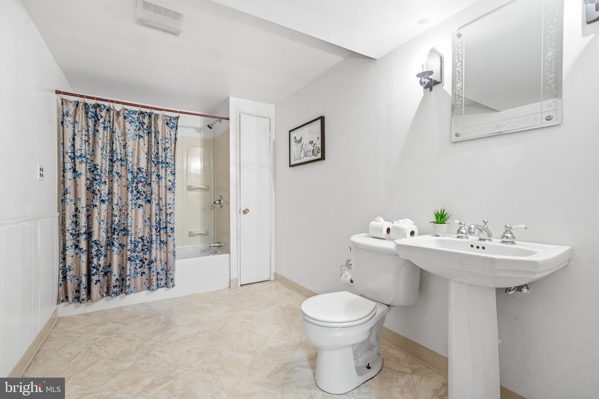 WOODLEA-CONESTOGA - Residential