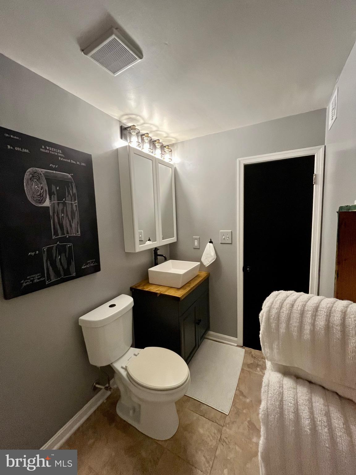 THE TIERS OF LAUREL LAKE - Residential