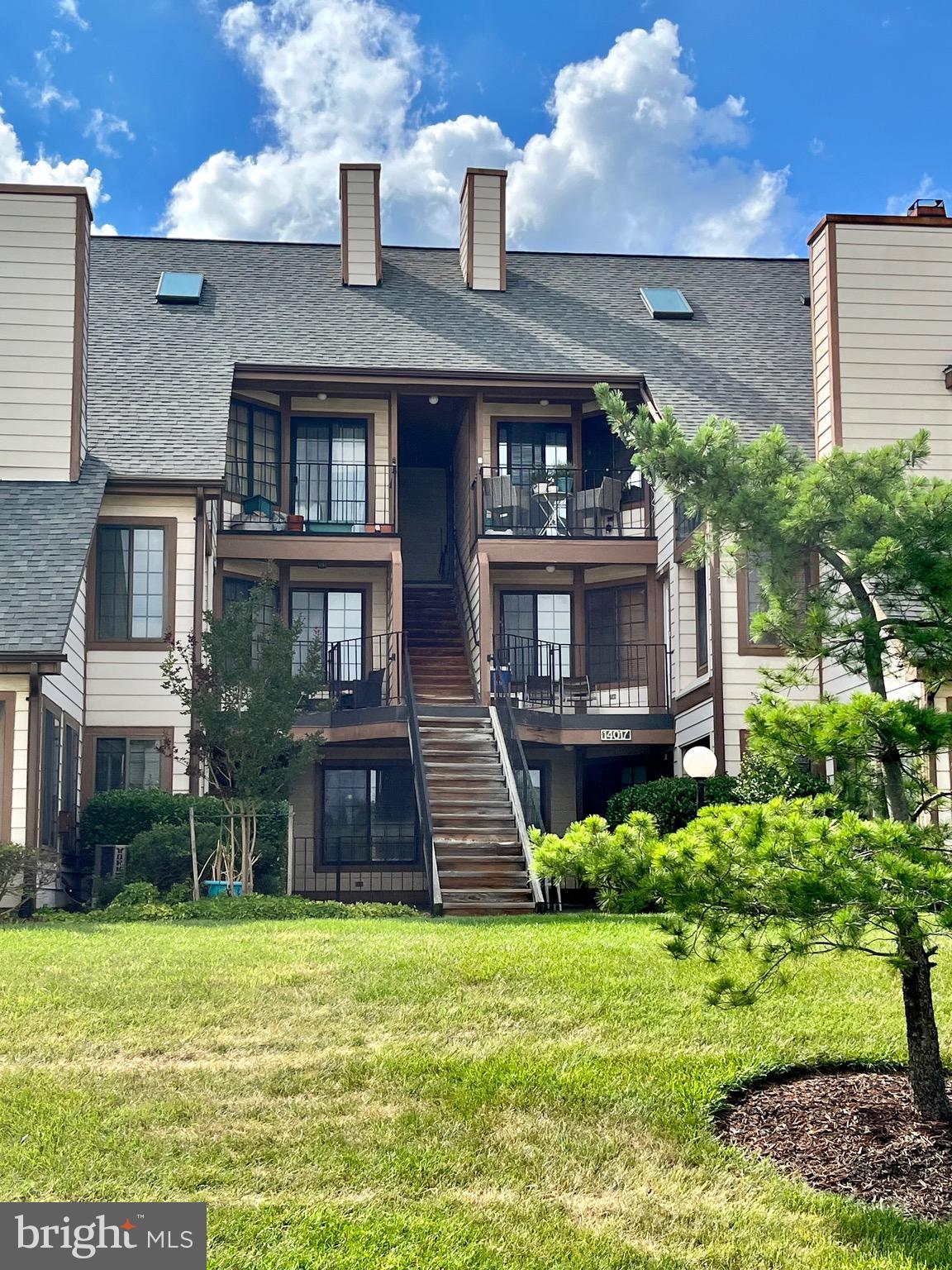 THE TIERS OF LAUREL LAKE - Residential