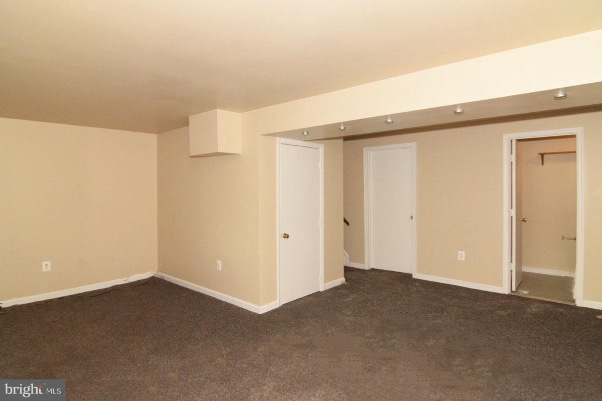 DAMASCUS VALLEY PARK - Residential Lease