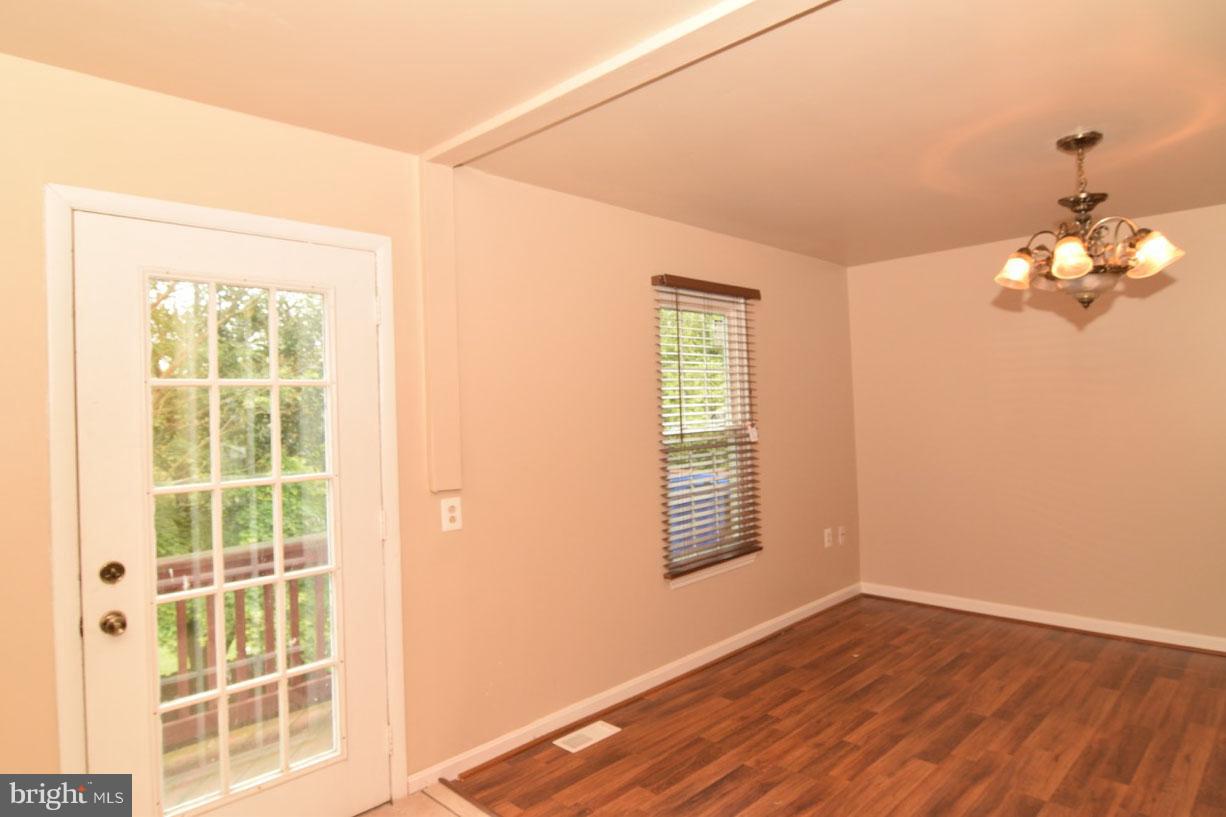 DAMASCUS VALLEY PARK - Residential Lease