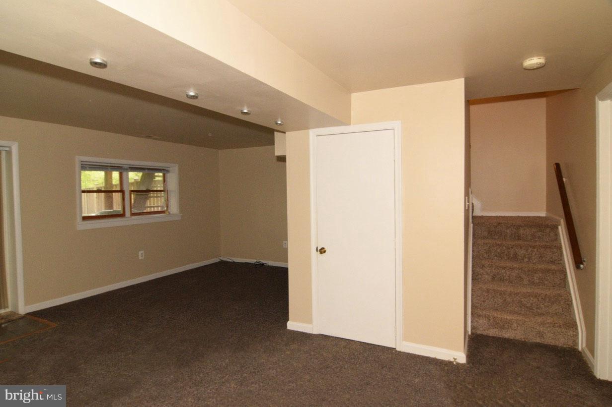 DAMASCUS VALLEY PARK - Residential Lease