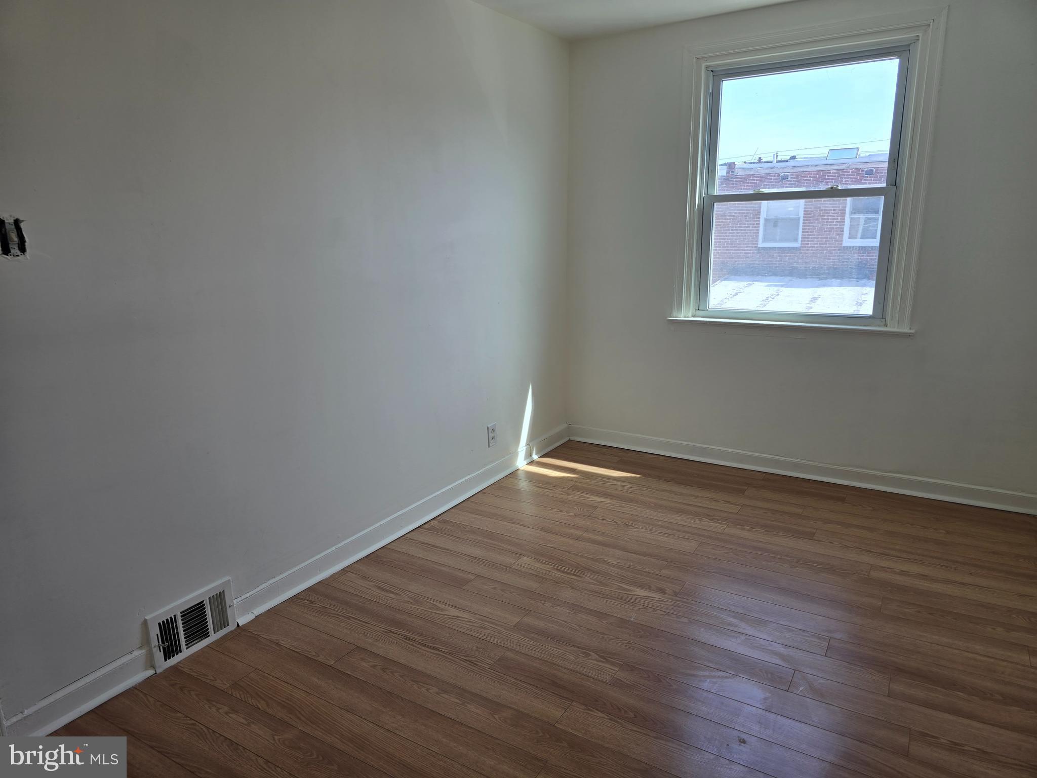FRANKFORD - Residential Lease
