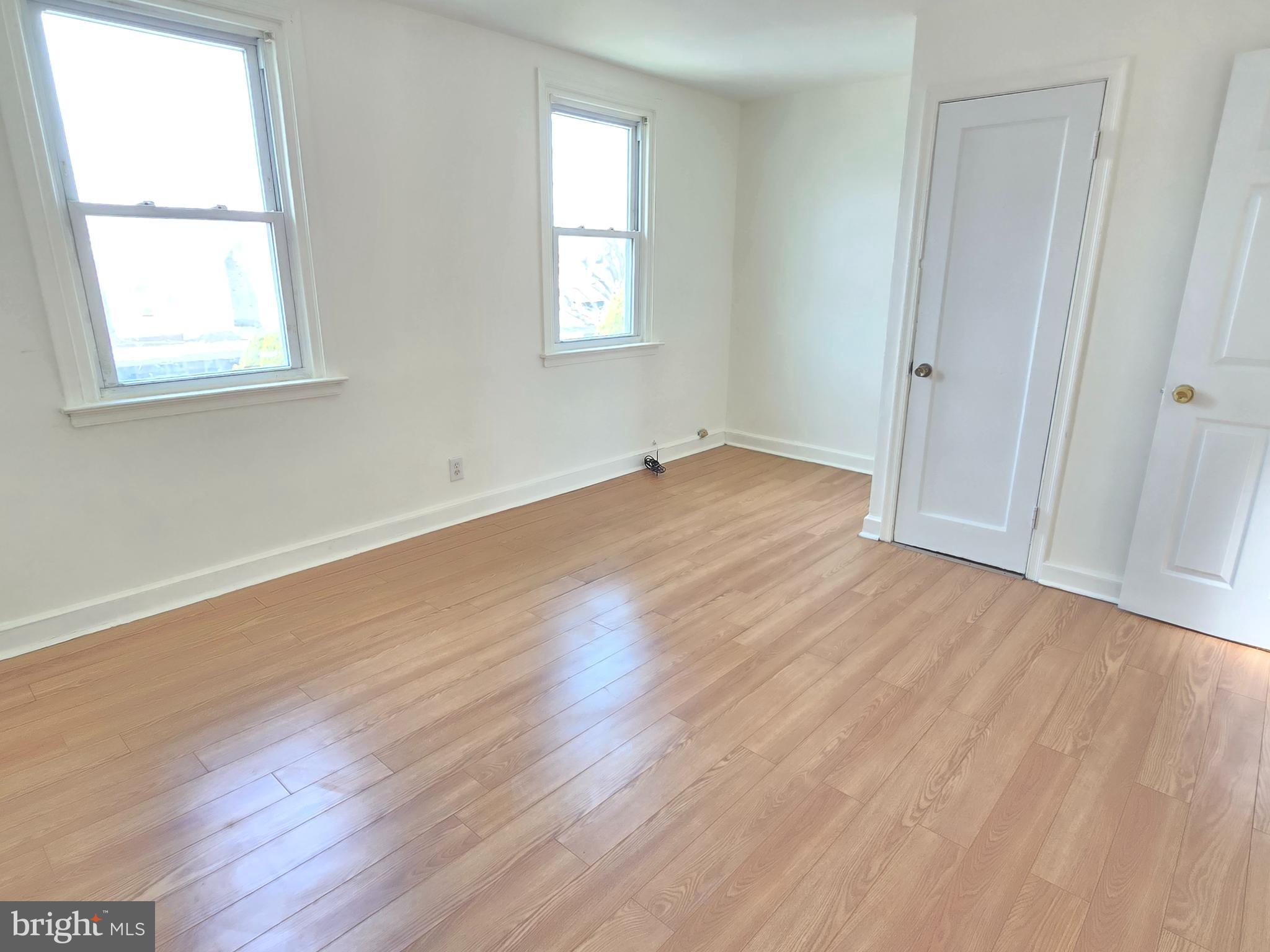 FRANKFORD - Residential Lease