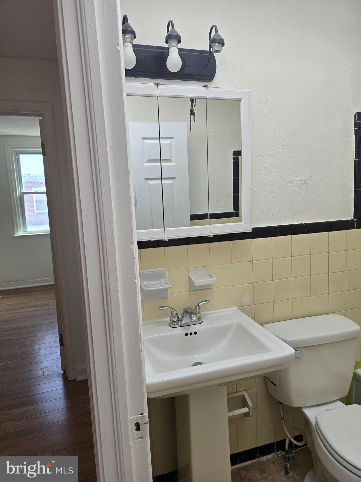 FRANKFORD - Residential Lease