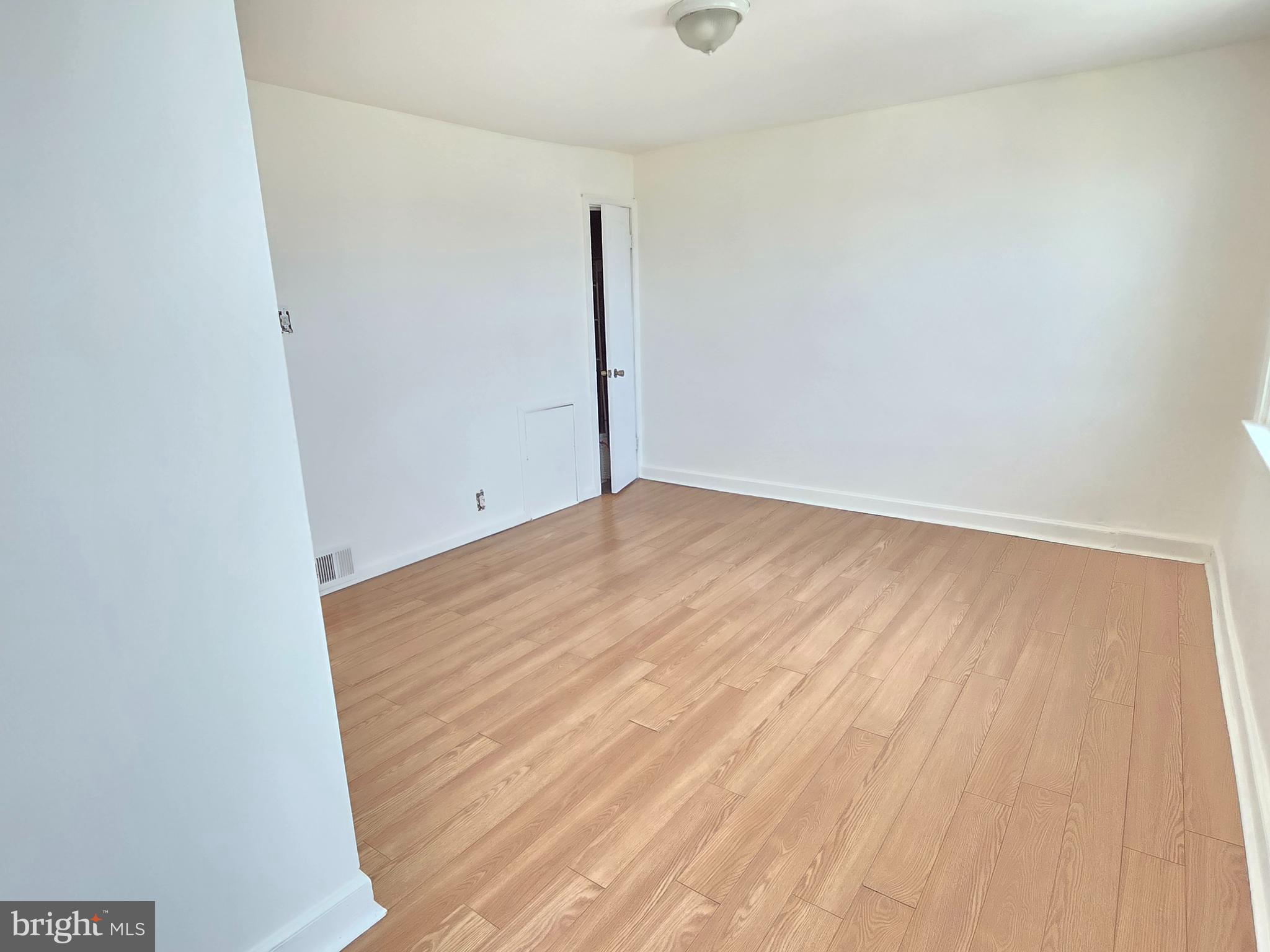 FRANKFORD - Residential Lease