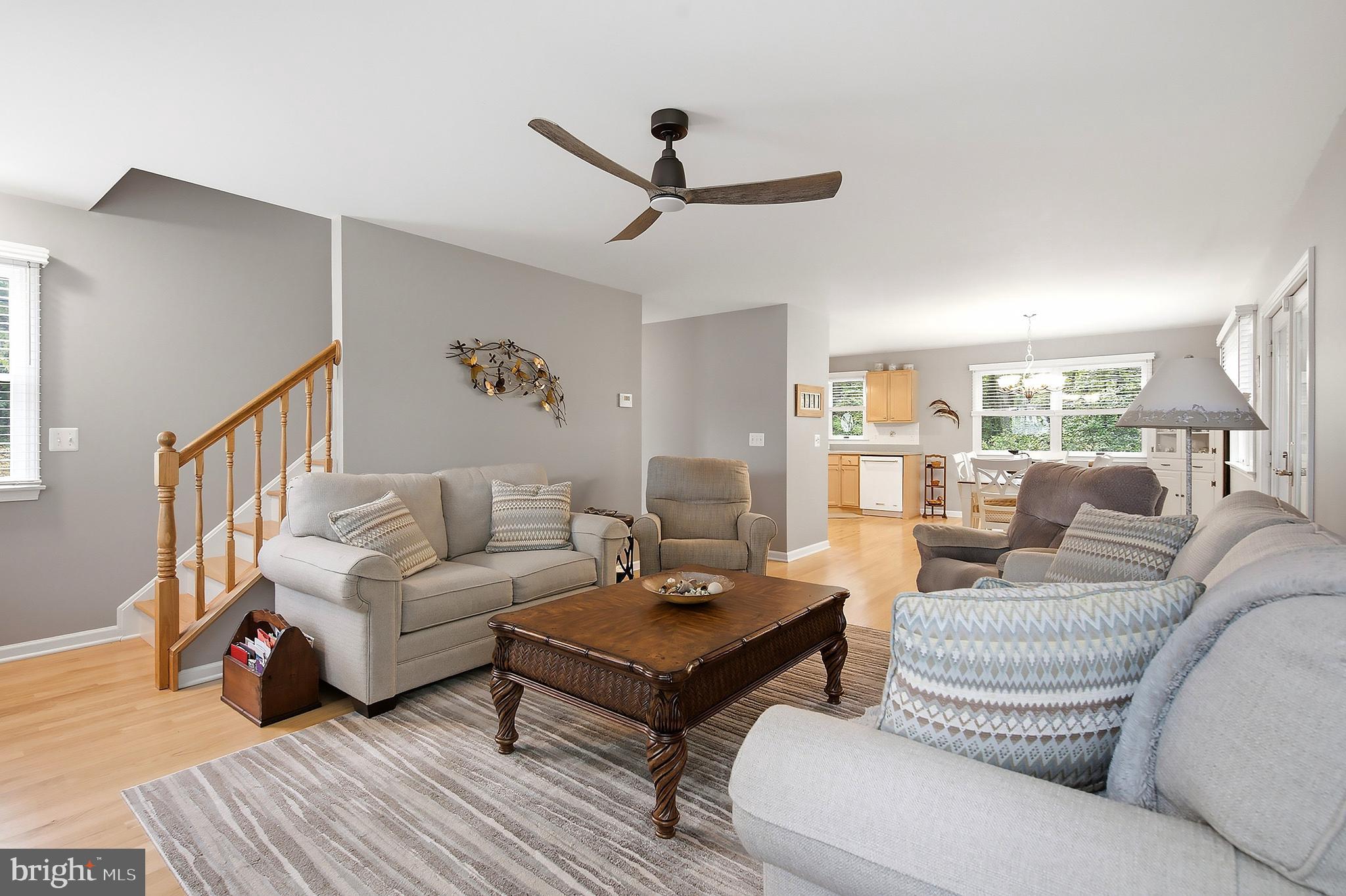 48 BAYVIEW BL