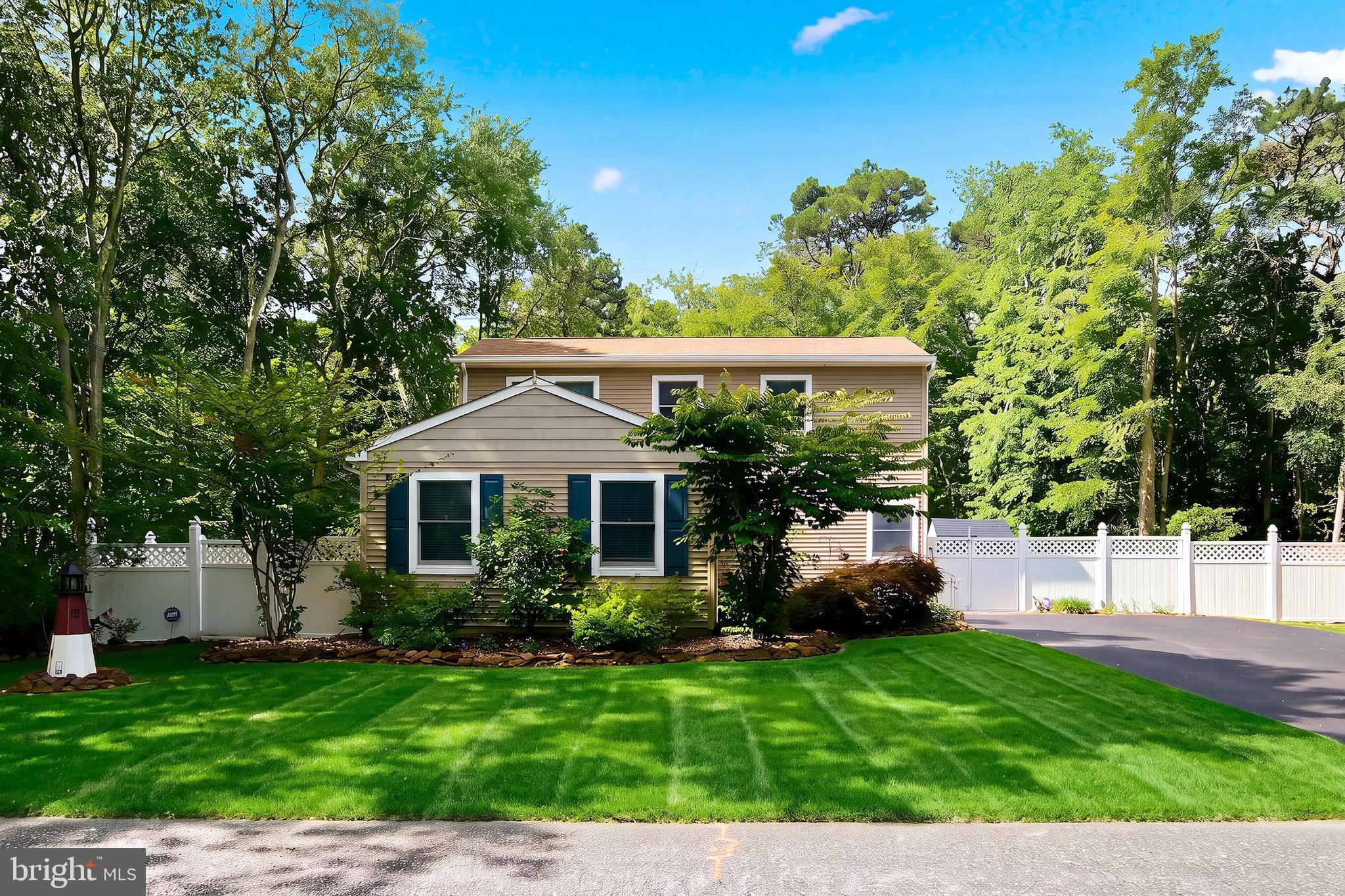48 BAYVIEW BL