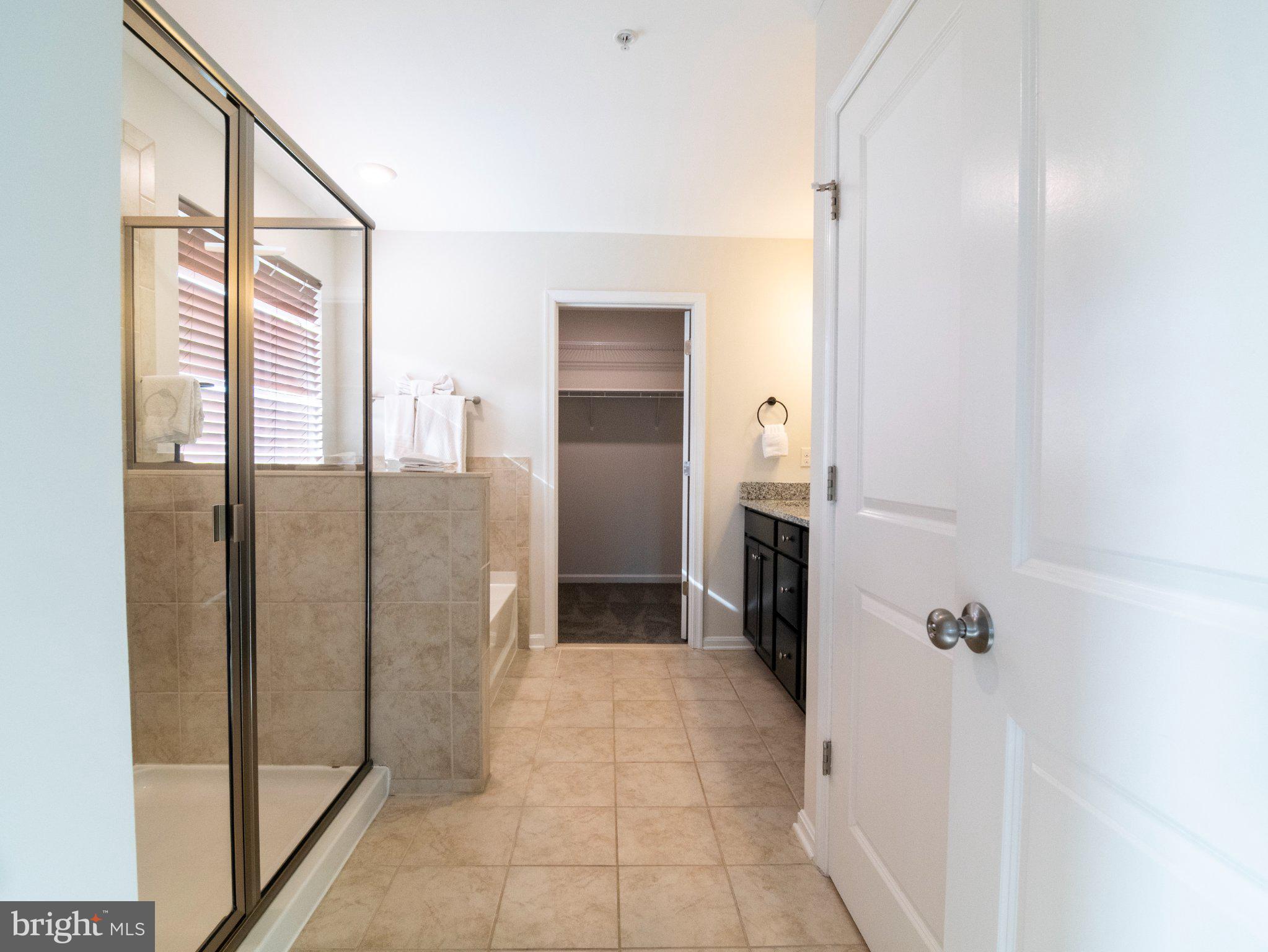 HONEYSUCKLE RIDGE - Residential