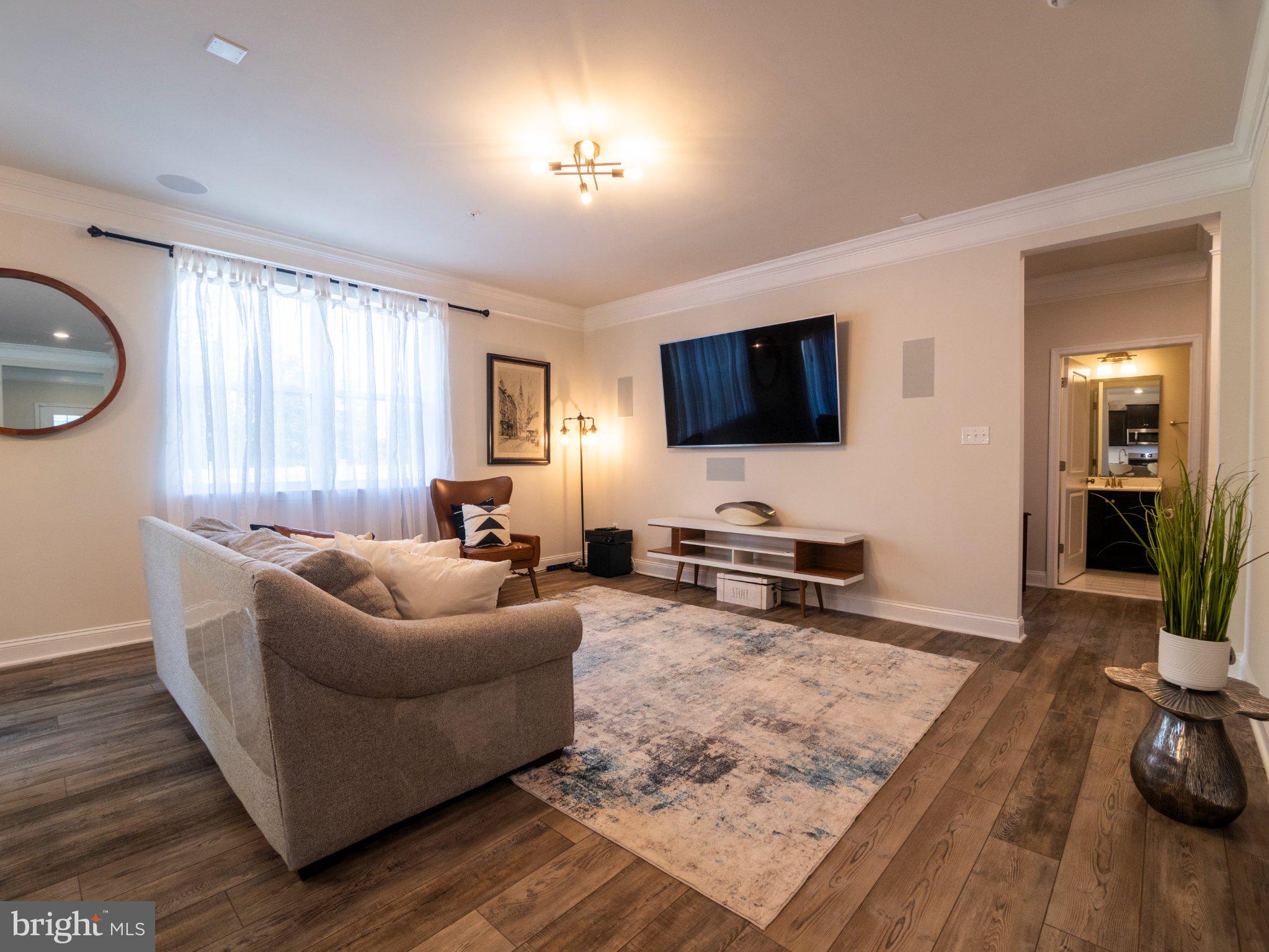 HONEYSUCKLE RIDGE - Residential