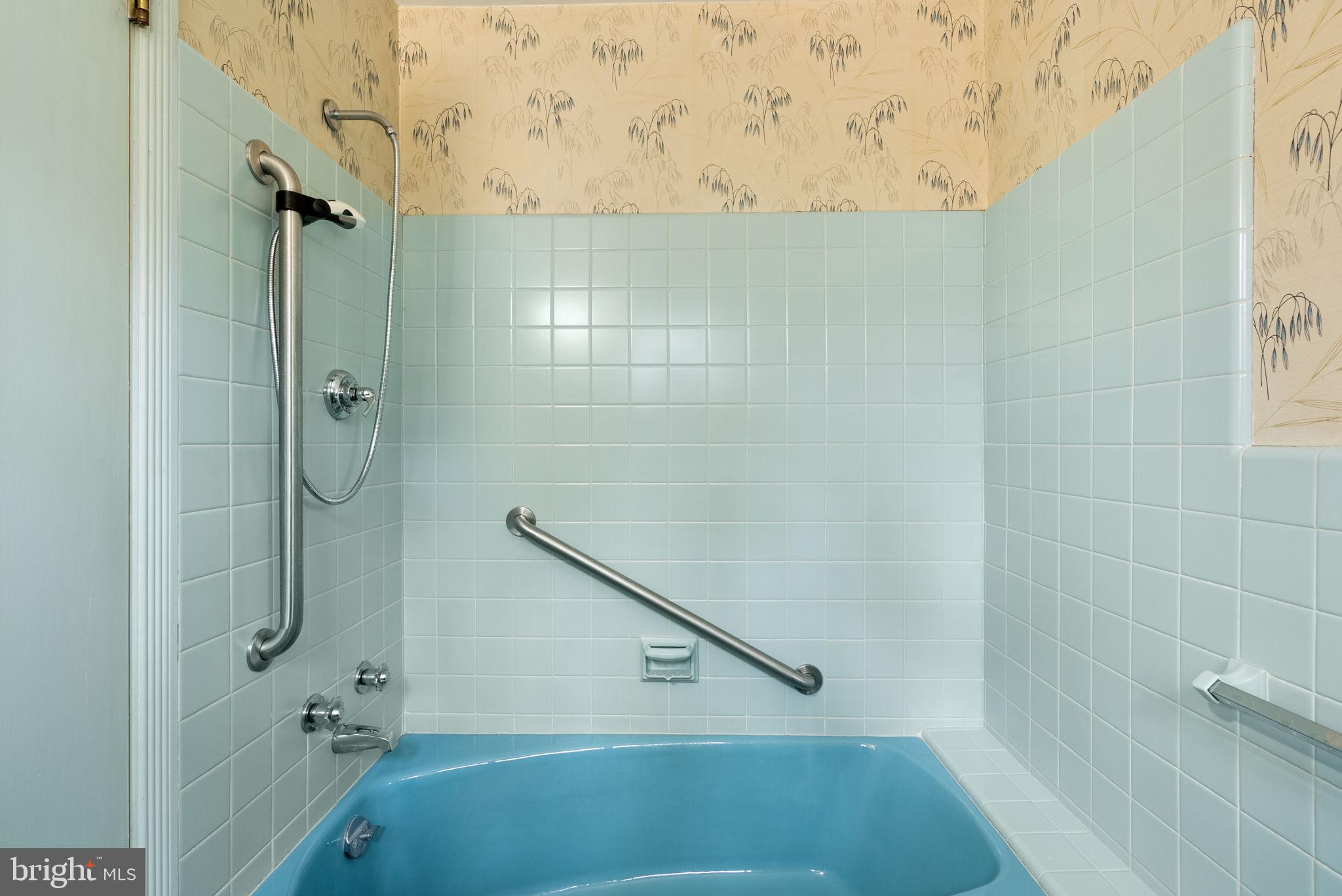 COLLEGE HEIGHTS ESTATES - Residential