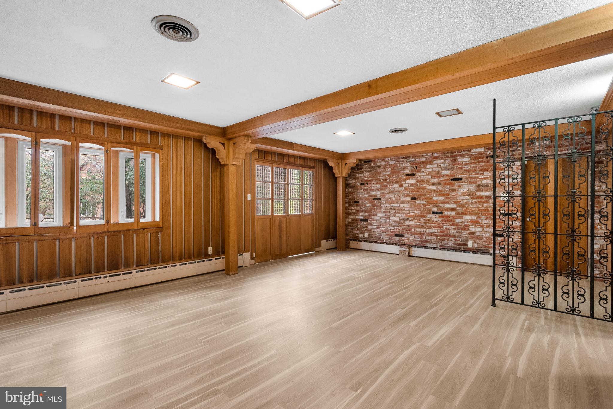 COLLEGE HEIGHTS ESTATES - Residential