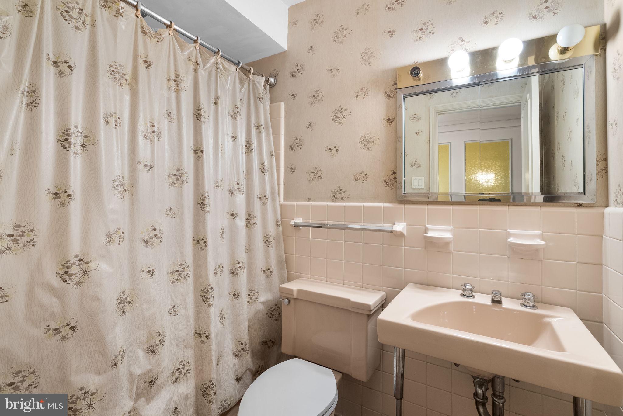 COLLEGE HEIGHTS ESTATES - Residential