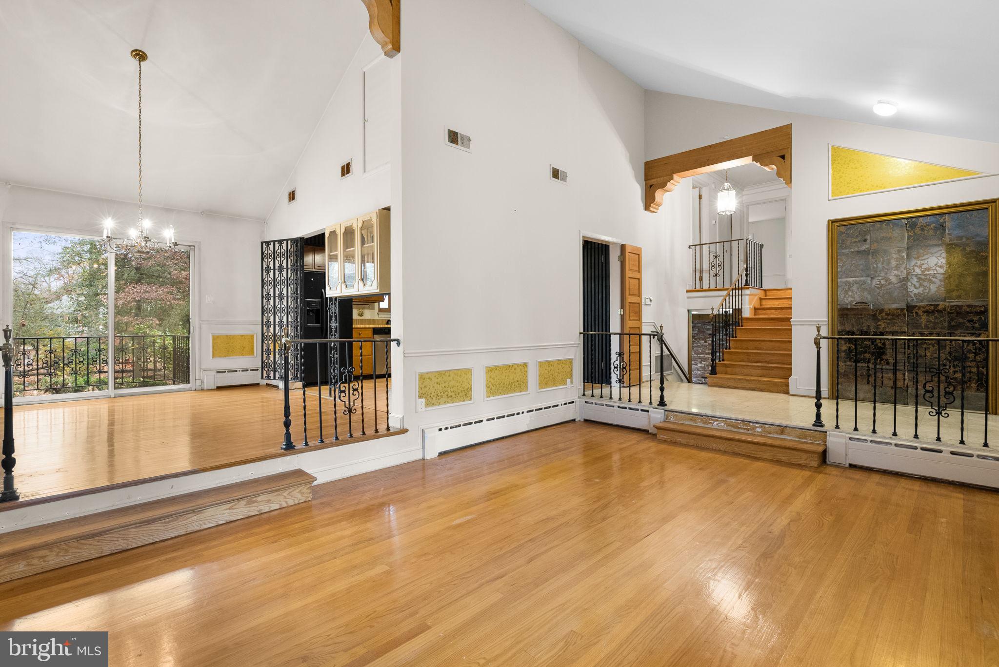 COLLEGE HEIGHTS ESTATES - Residential