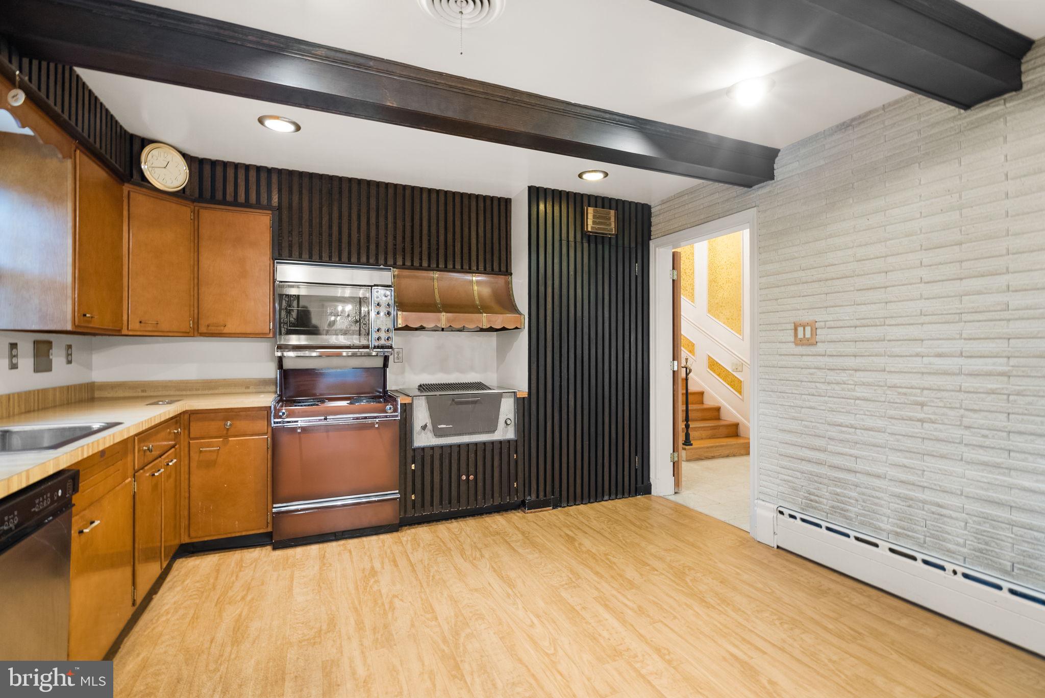 COLLEGE HEIGHTS ESTATES - Residential