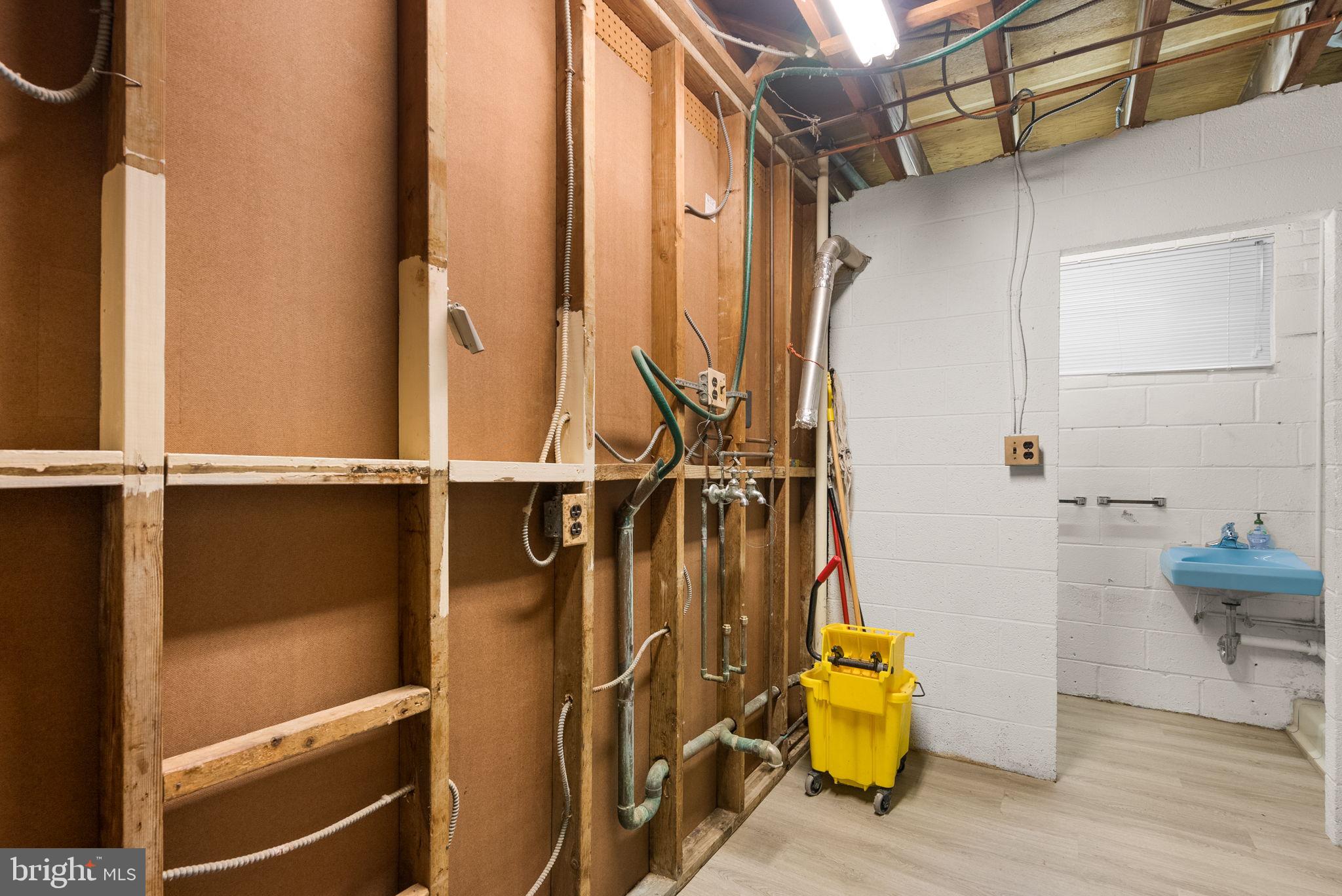 COLLEGE HEIGHTS ESTATES - Residential