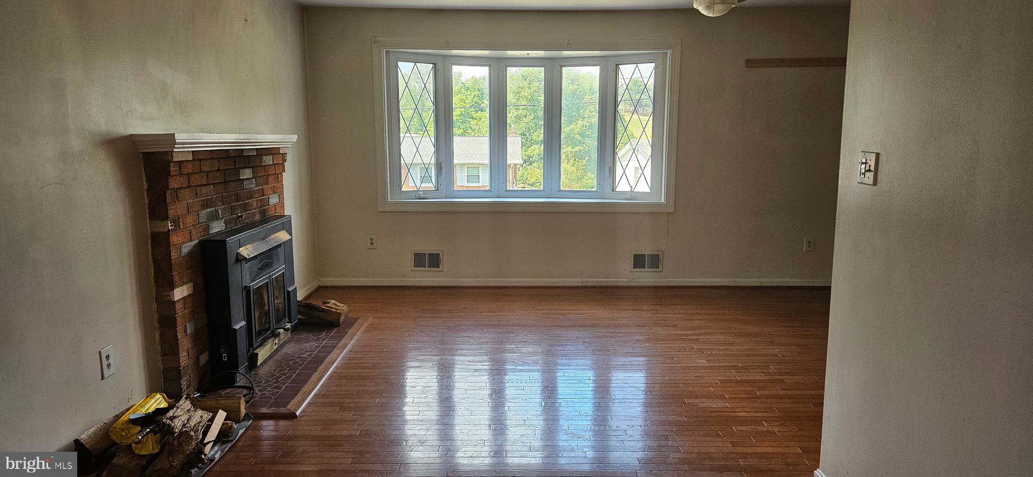 WOODBERRY FOREST - Residential