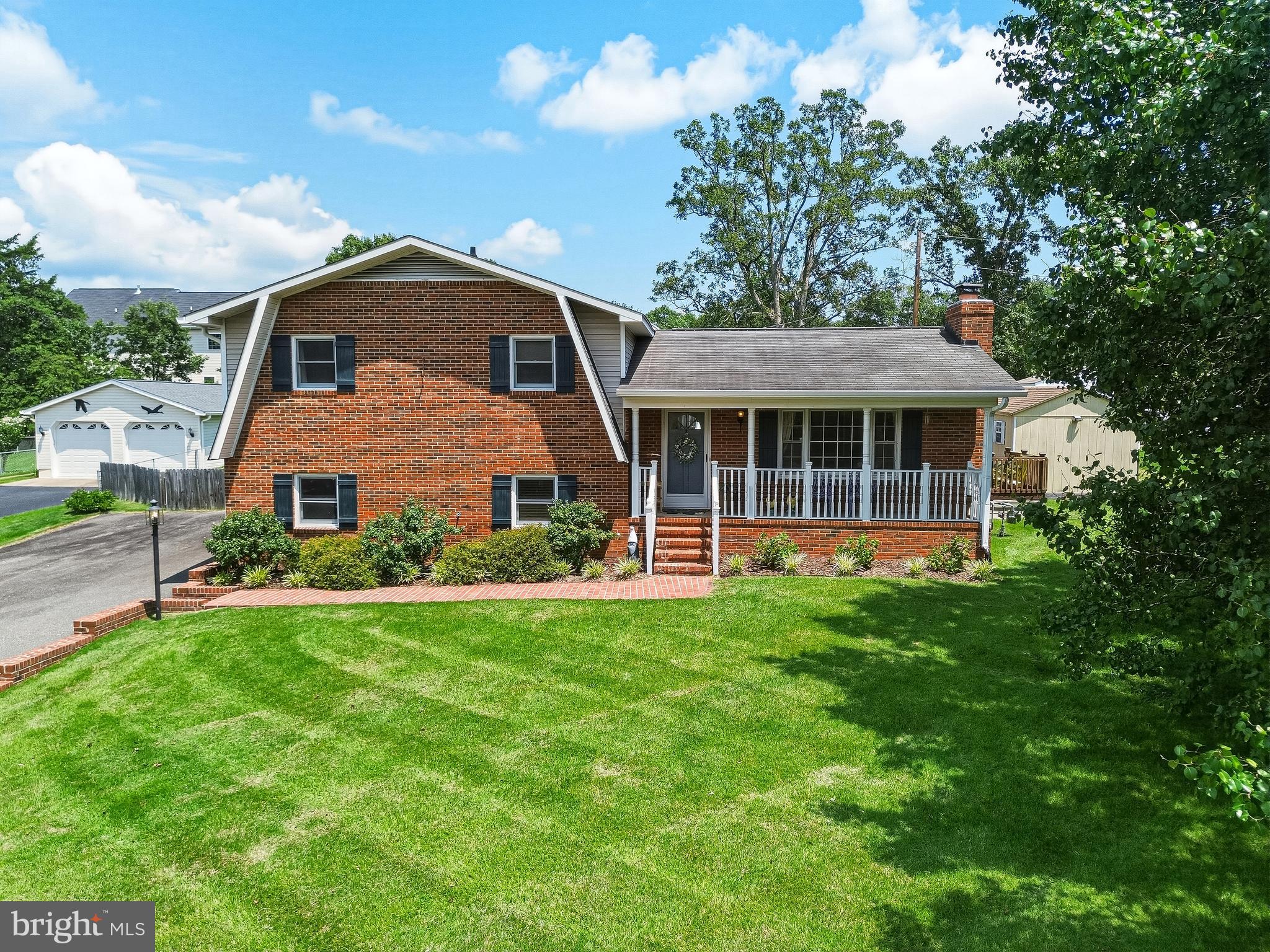 702 EDWARDS DRIVE