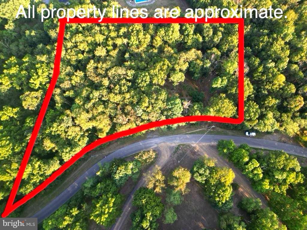 PINEPOINTE SUBDIVISION - Land