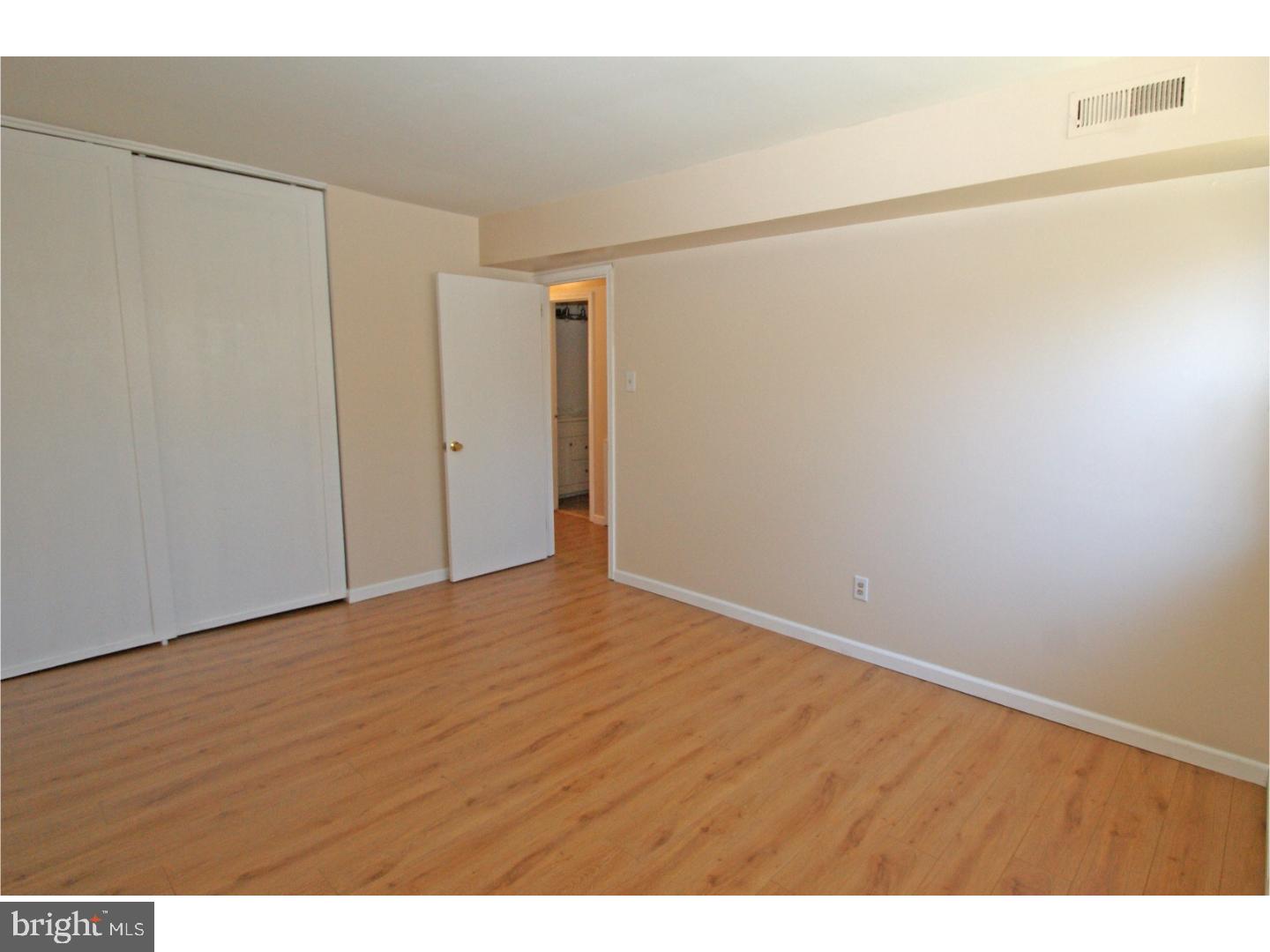 ASHTON-WOODENBRIDGE - Residential Lease