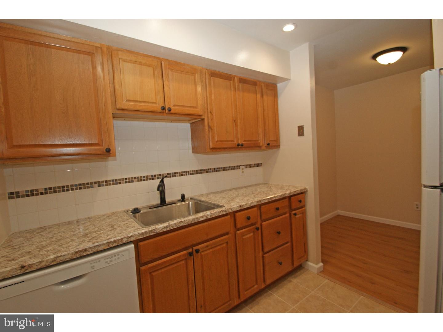 ASHTON-WOODENBRIDGE - Residential Lease