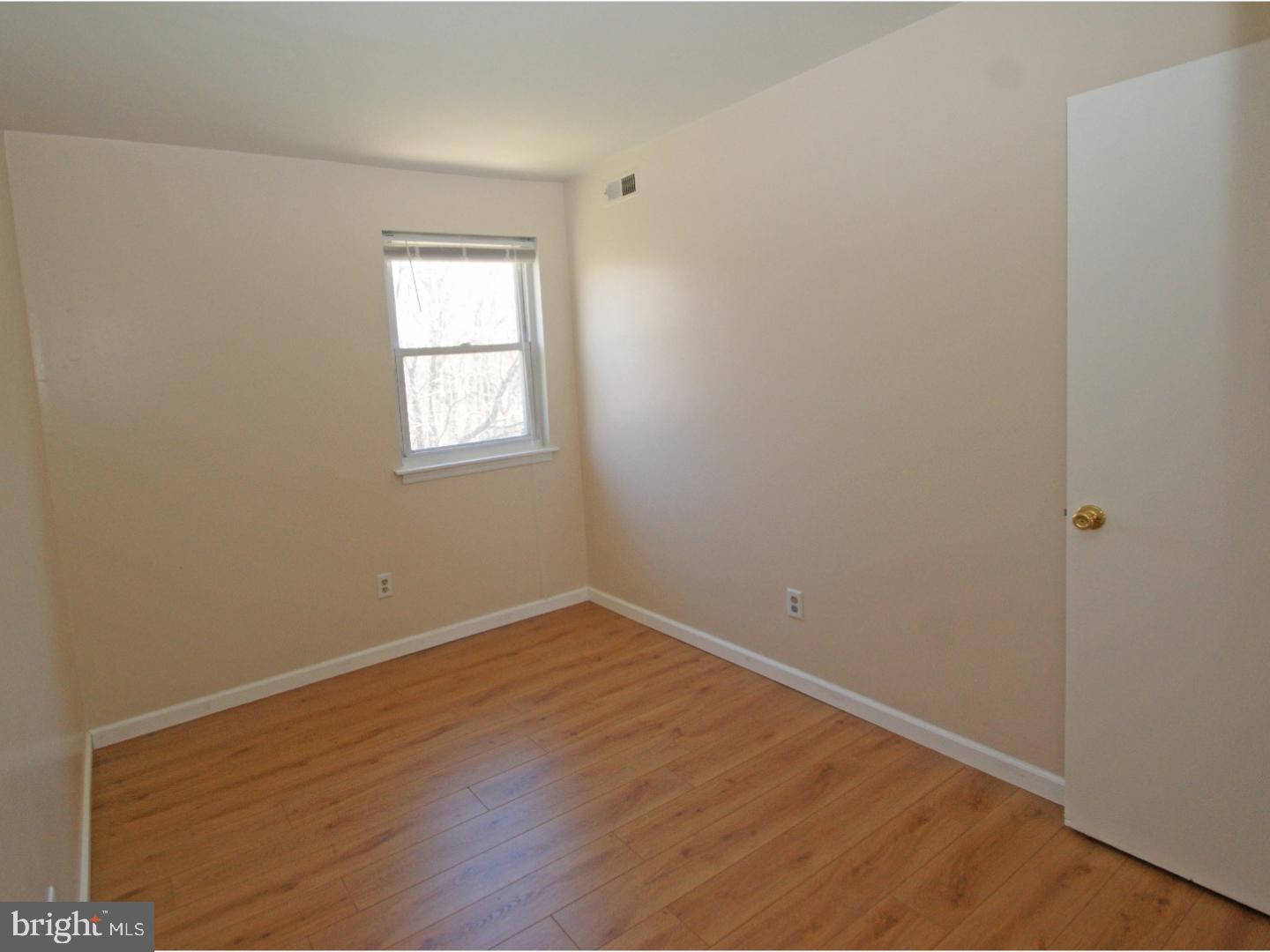 ASHTON-WOODENBRIDGE - Residential Lease