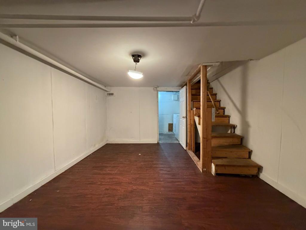 EAST BALTIMORE MIDWAY - Residential