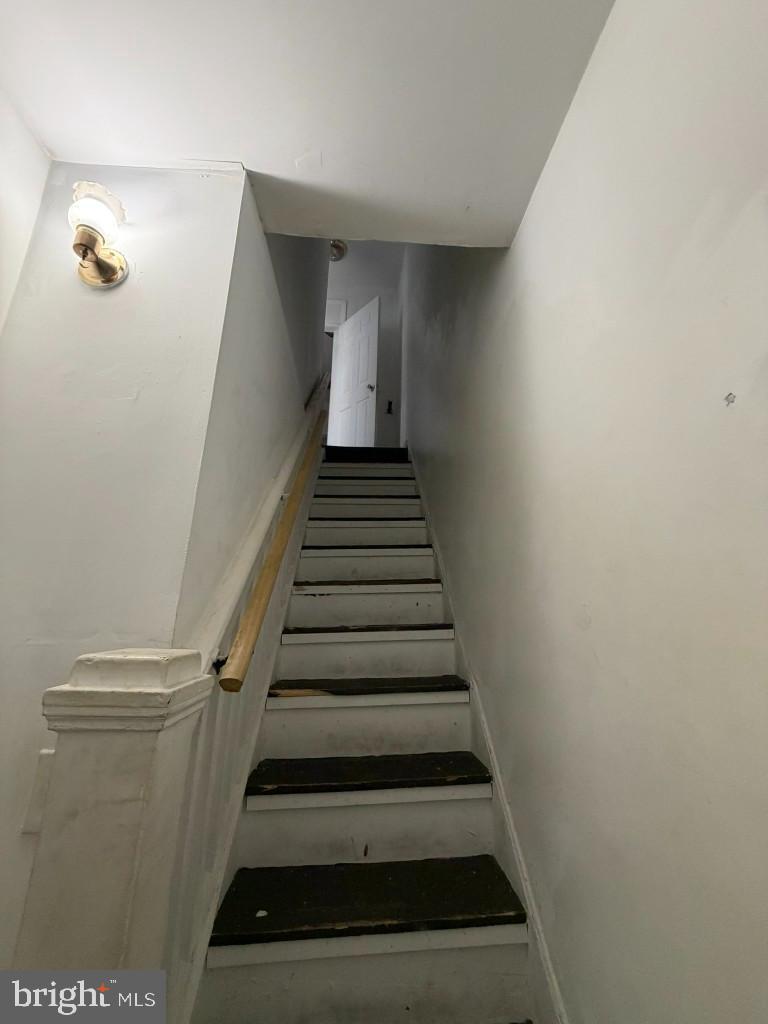 EAST BALTIMORE MIDWAY - Residential