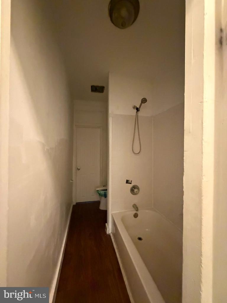 EAST BALTIMORE MIDWAY - Residential