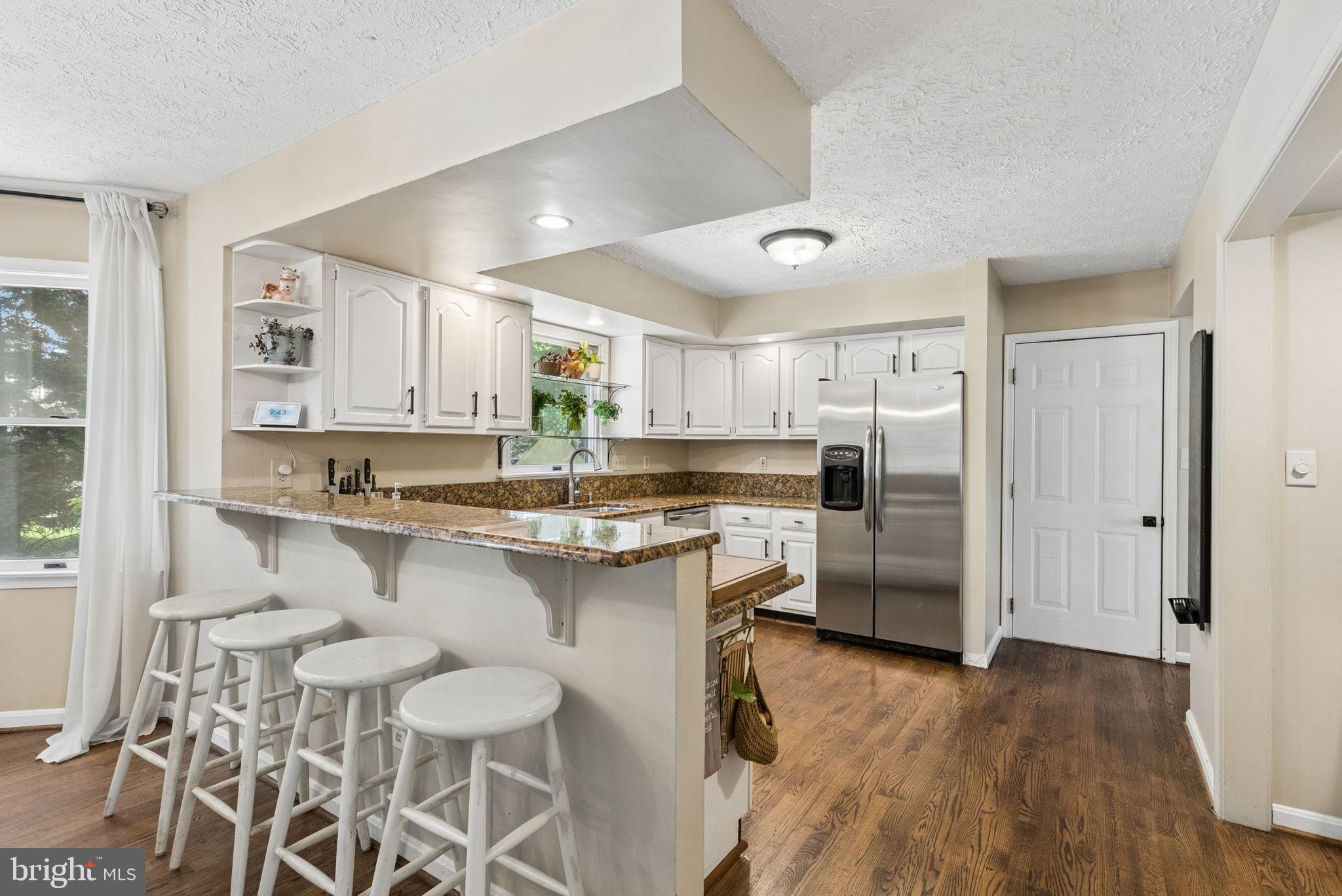 404 CROFTON COURT