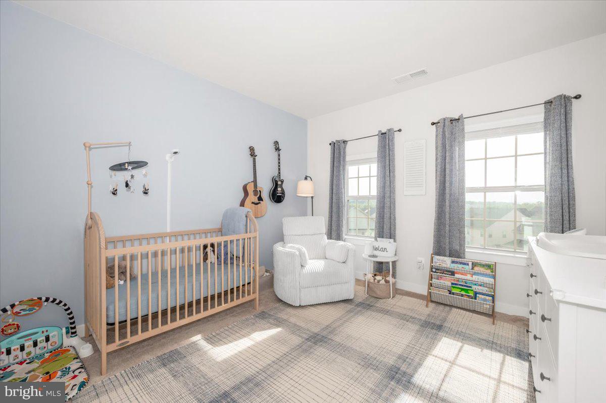 OAKDALE VILLAGE - Residential