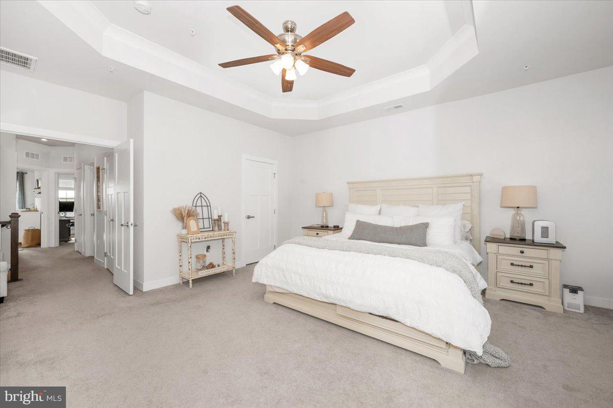 OAKDALE VILLAGE - Residential