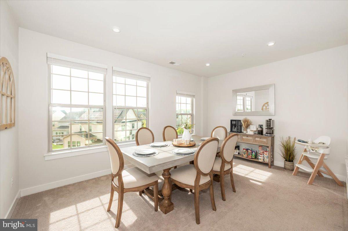 OAKDALE VILLAGE - Residential