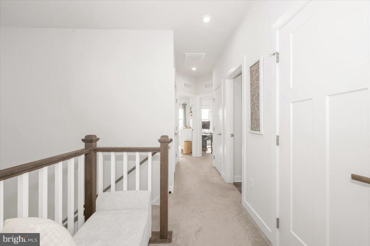 OAKDALE VILLAGE - Residential