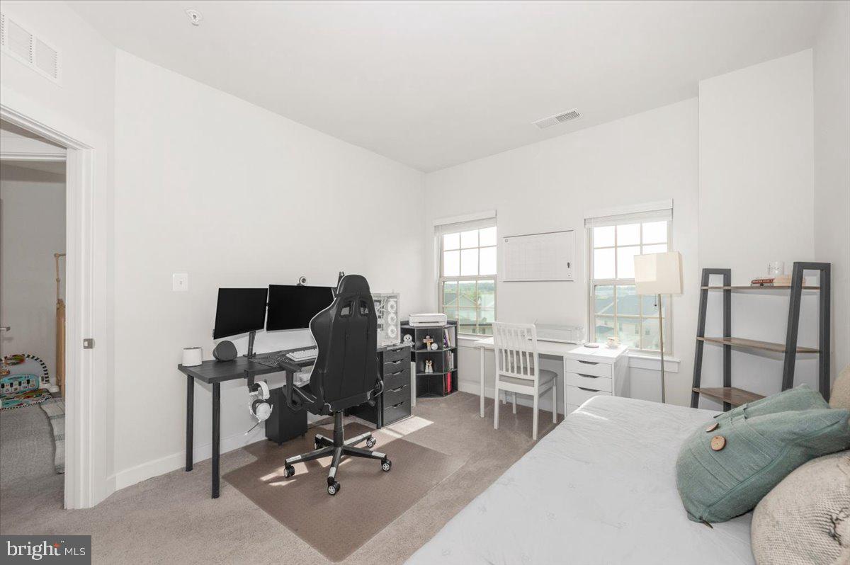 OAKDALE VILLAGE - Residential