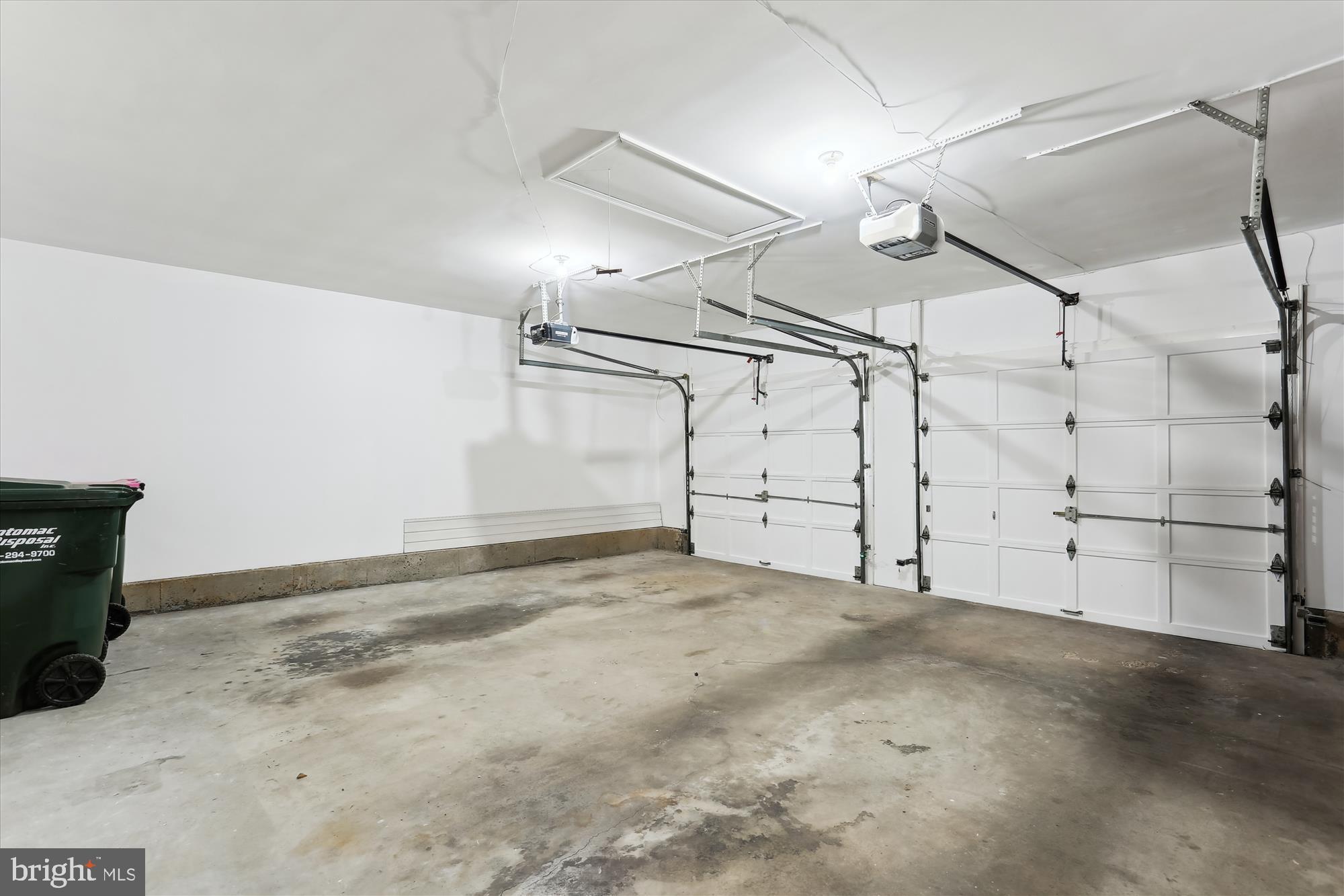 BROOKEVILLE KNOLLS - Residential