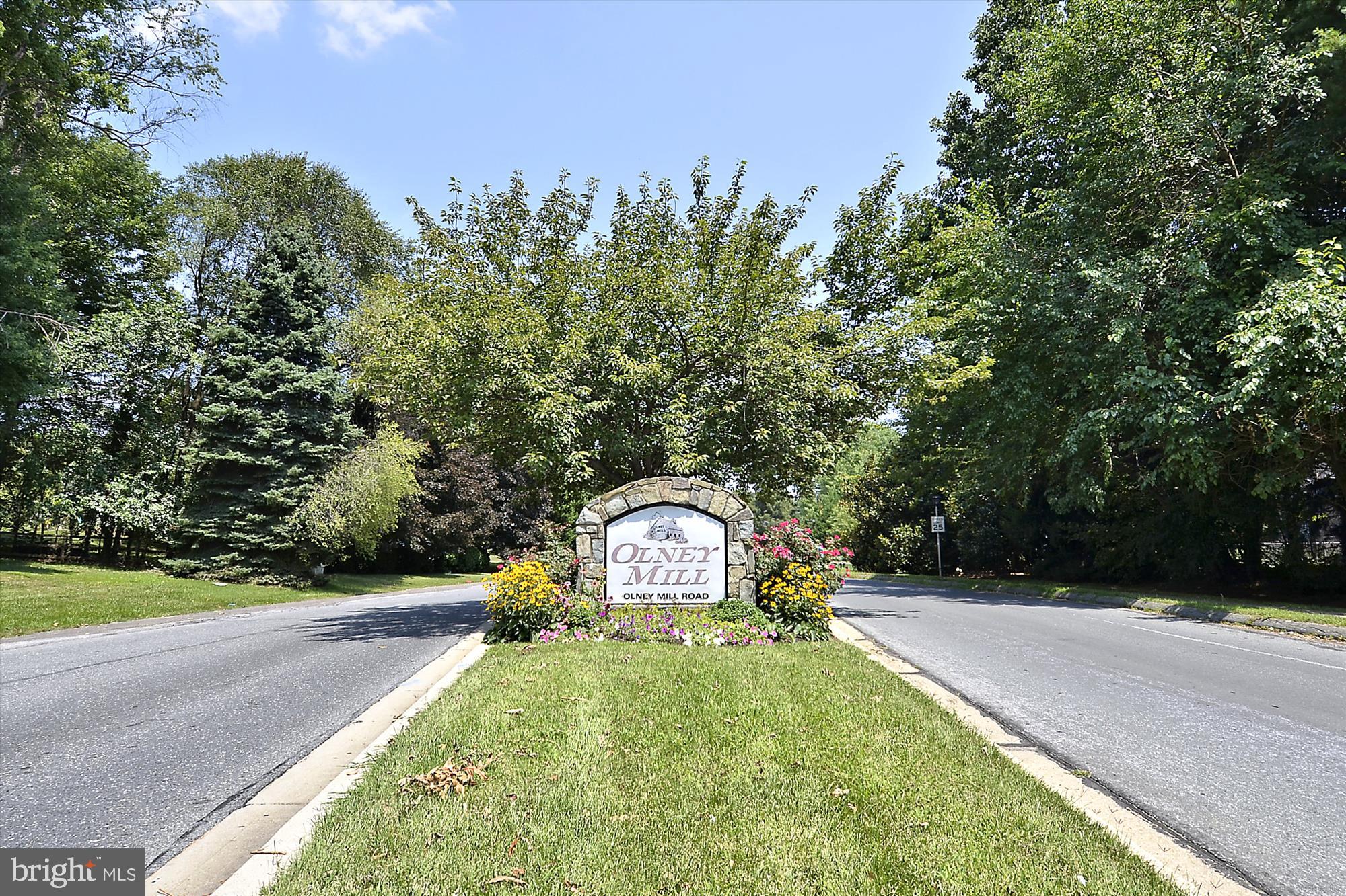 BROOKEVILLE KNOLLS - Residential