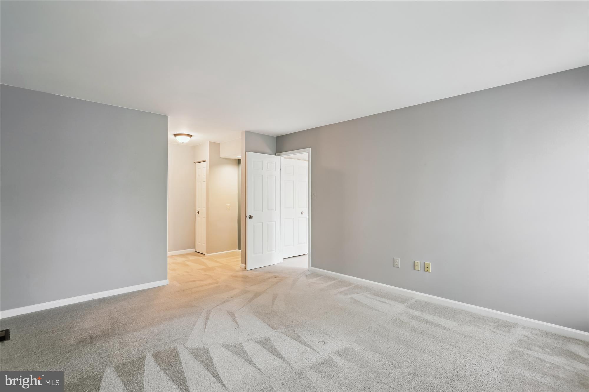 BROOKEVILLE KNOLLS - Residential