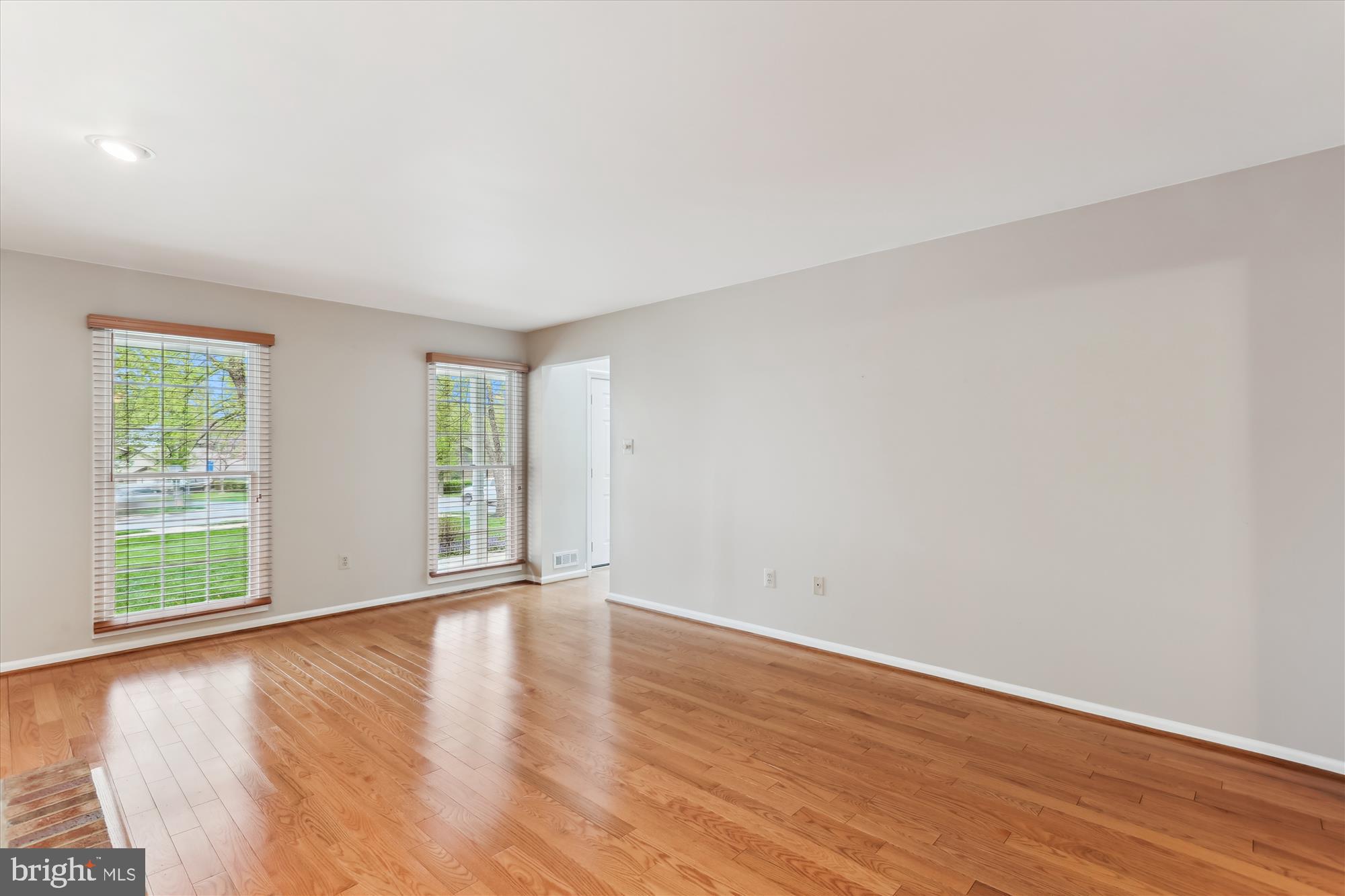 BROOKEVILLE KNOLLS - Residential