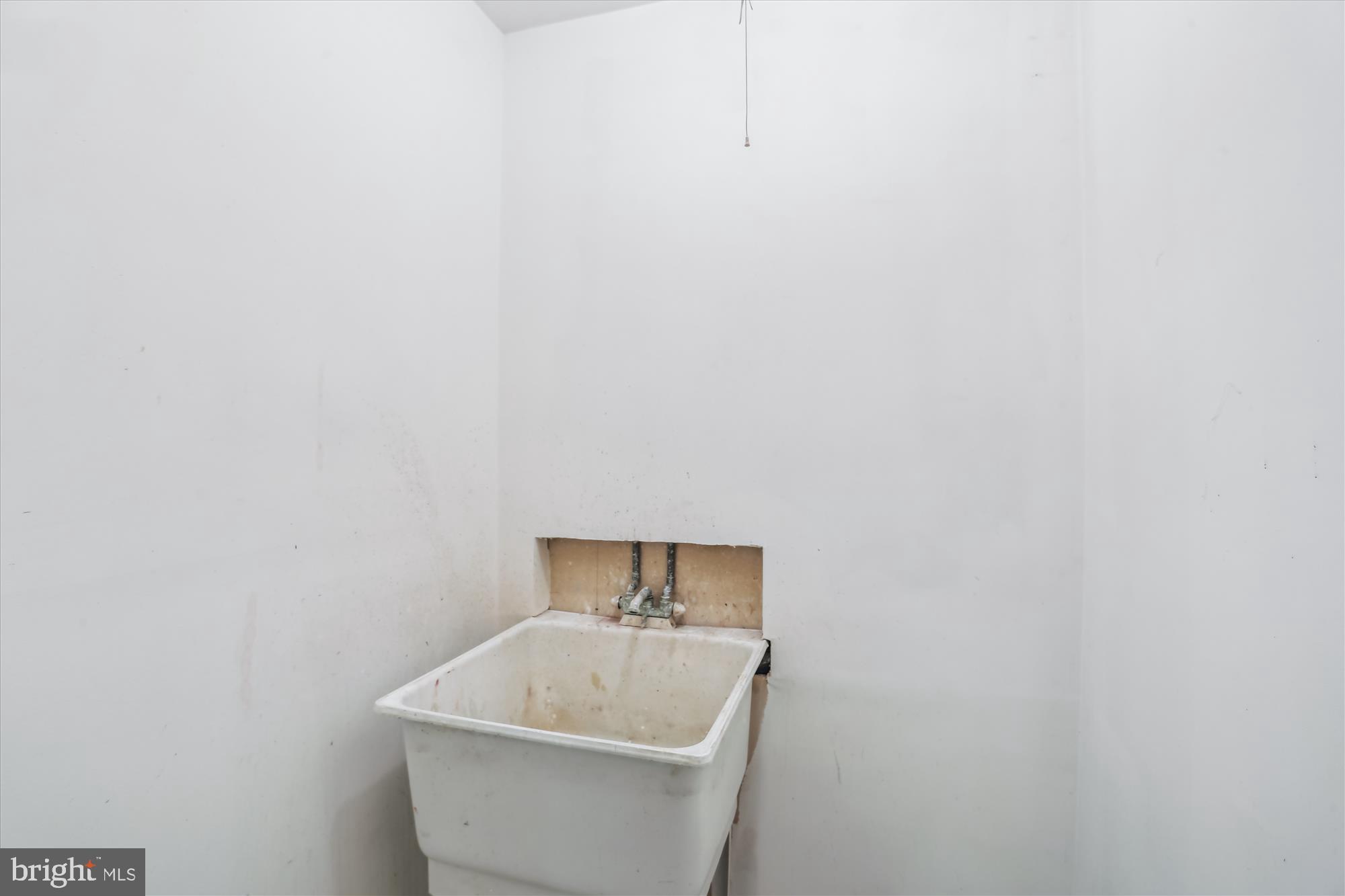 BROOKEVILLE KNOLLS - Residential