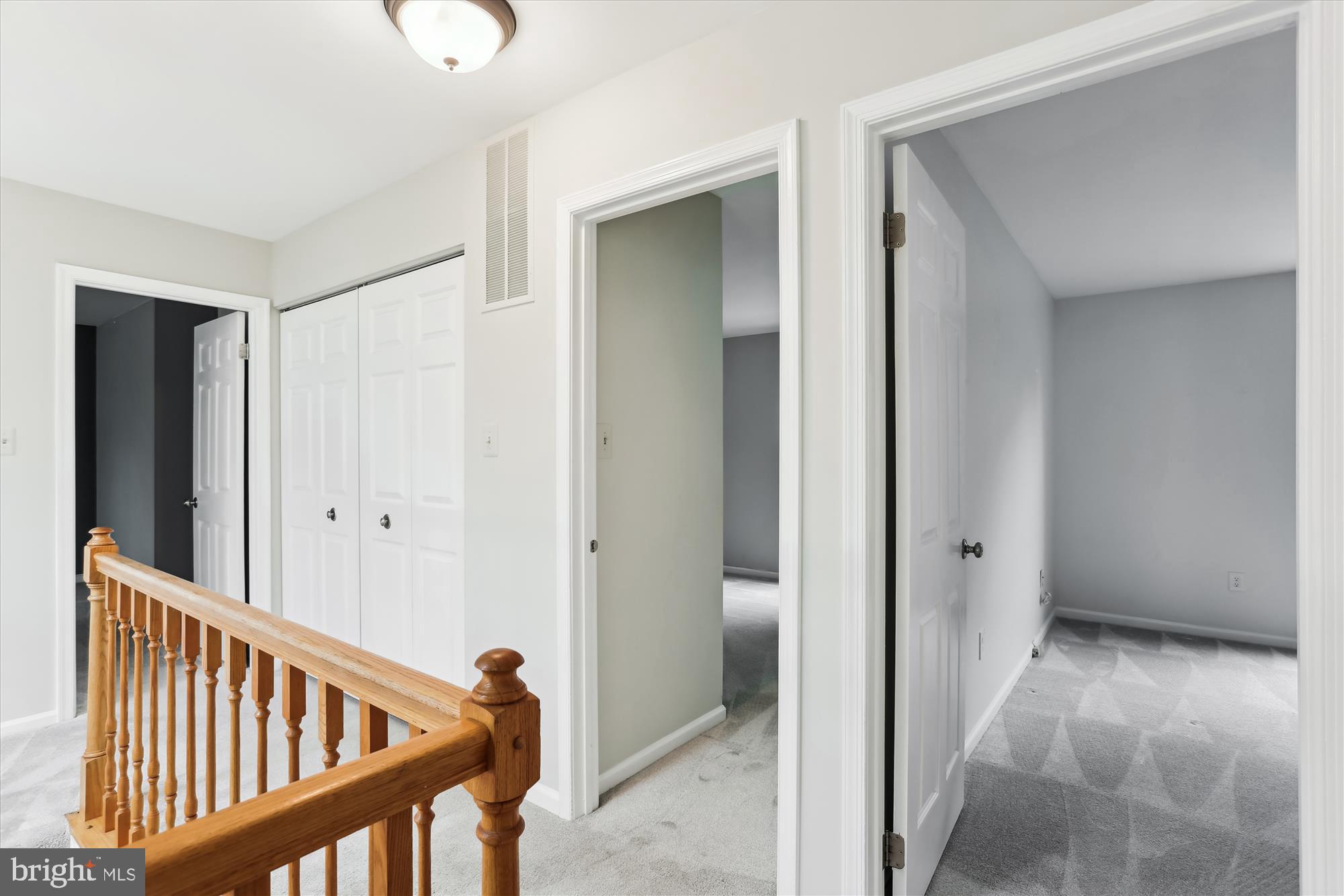 BROOKEVILLE KNOLLS - Residential