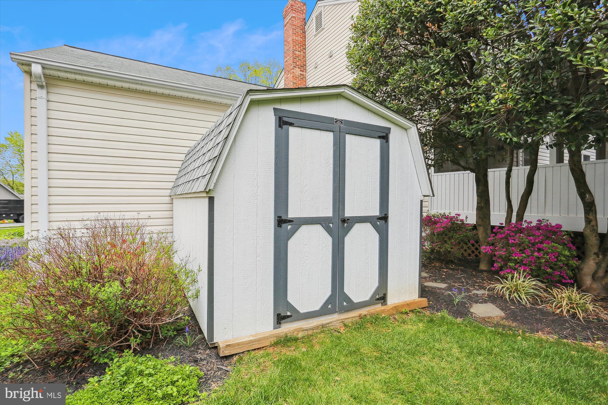 BROOKEVILLE KNOLLS - Residential