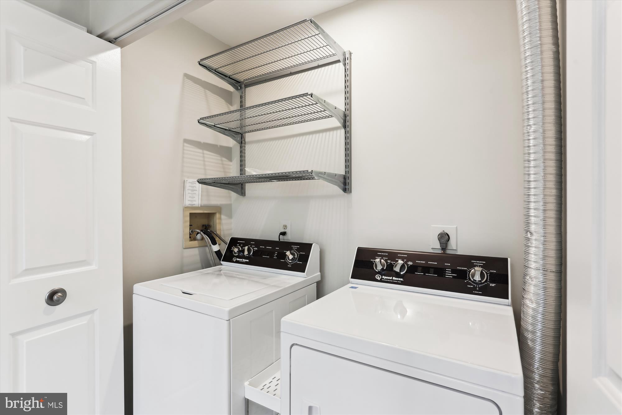 BROOKEVILLE KNOLLS - Residential