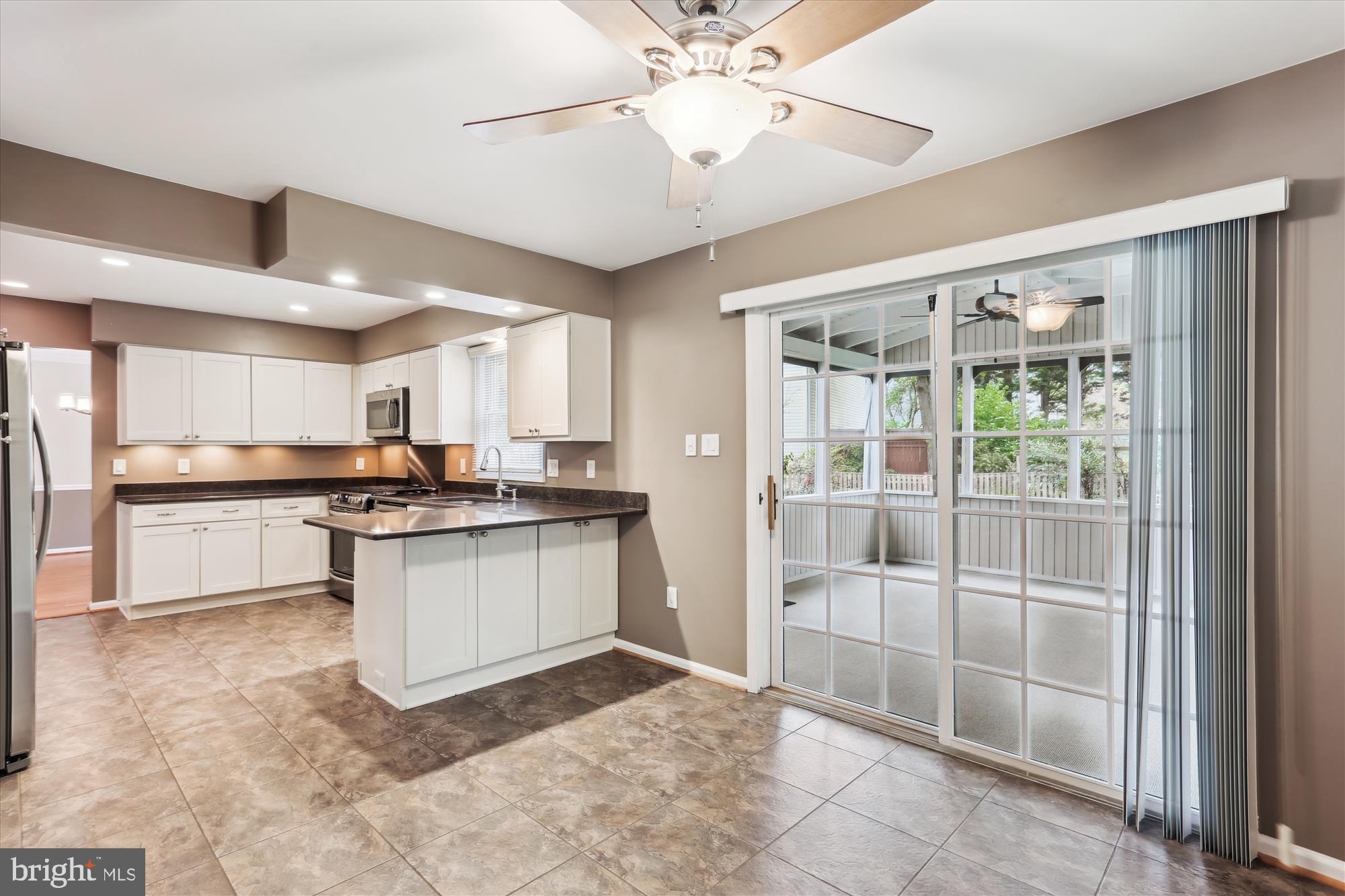 BROOKEVILLE KNOLLS - Residential