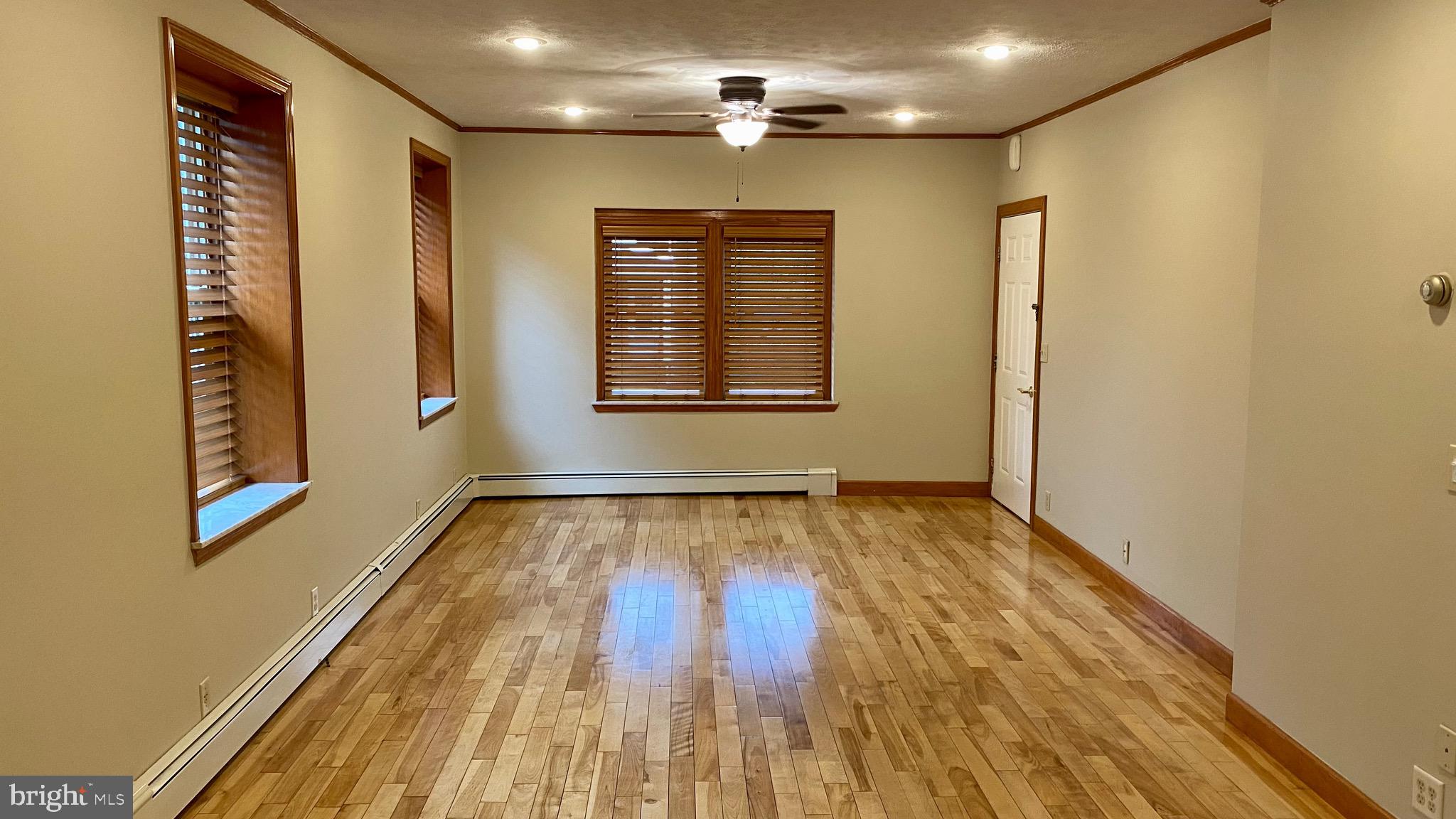 WEST LAWN - Residential Lease